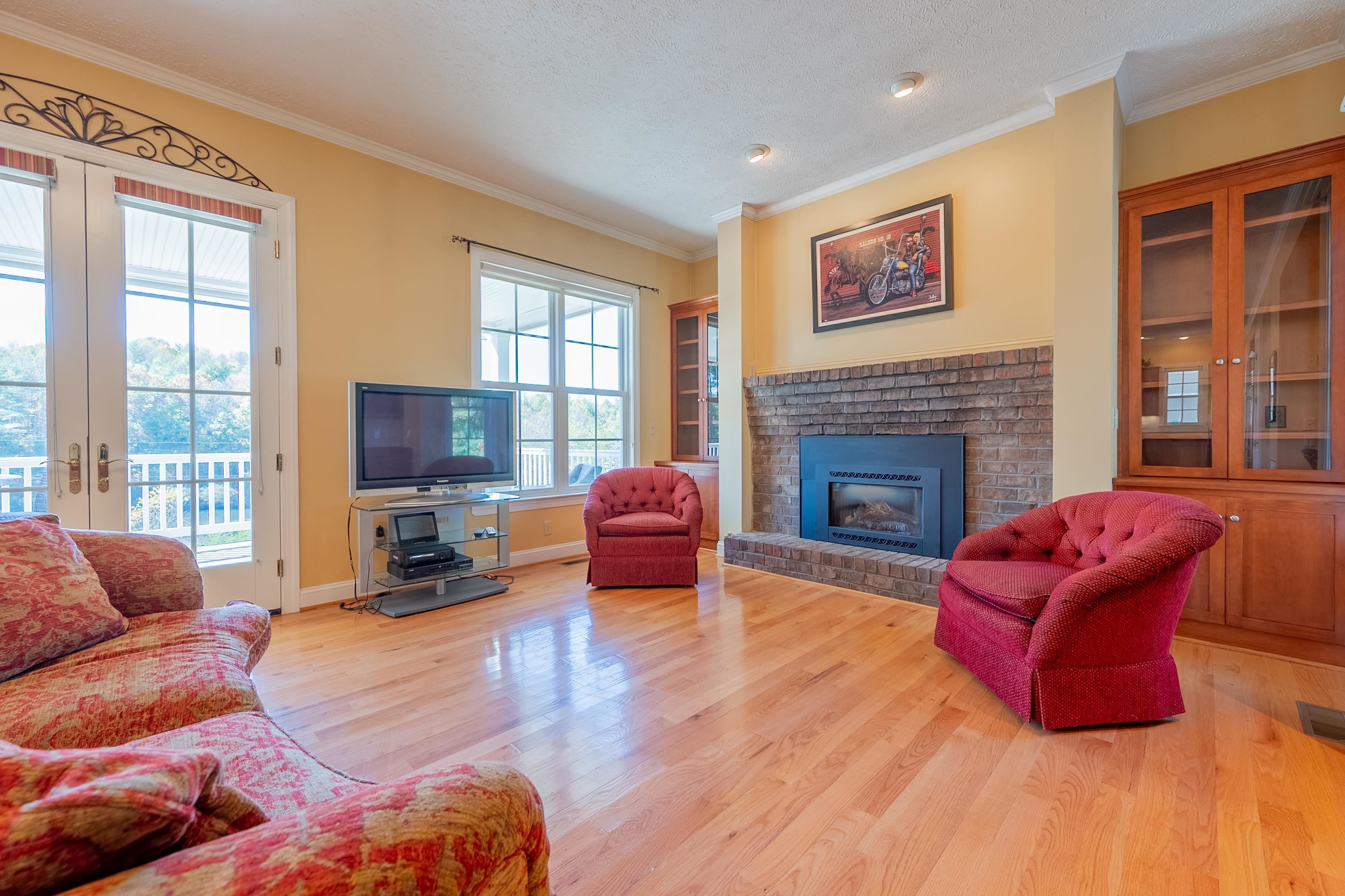 254 Dusty Mile Road NW Willis VA 24380