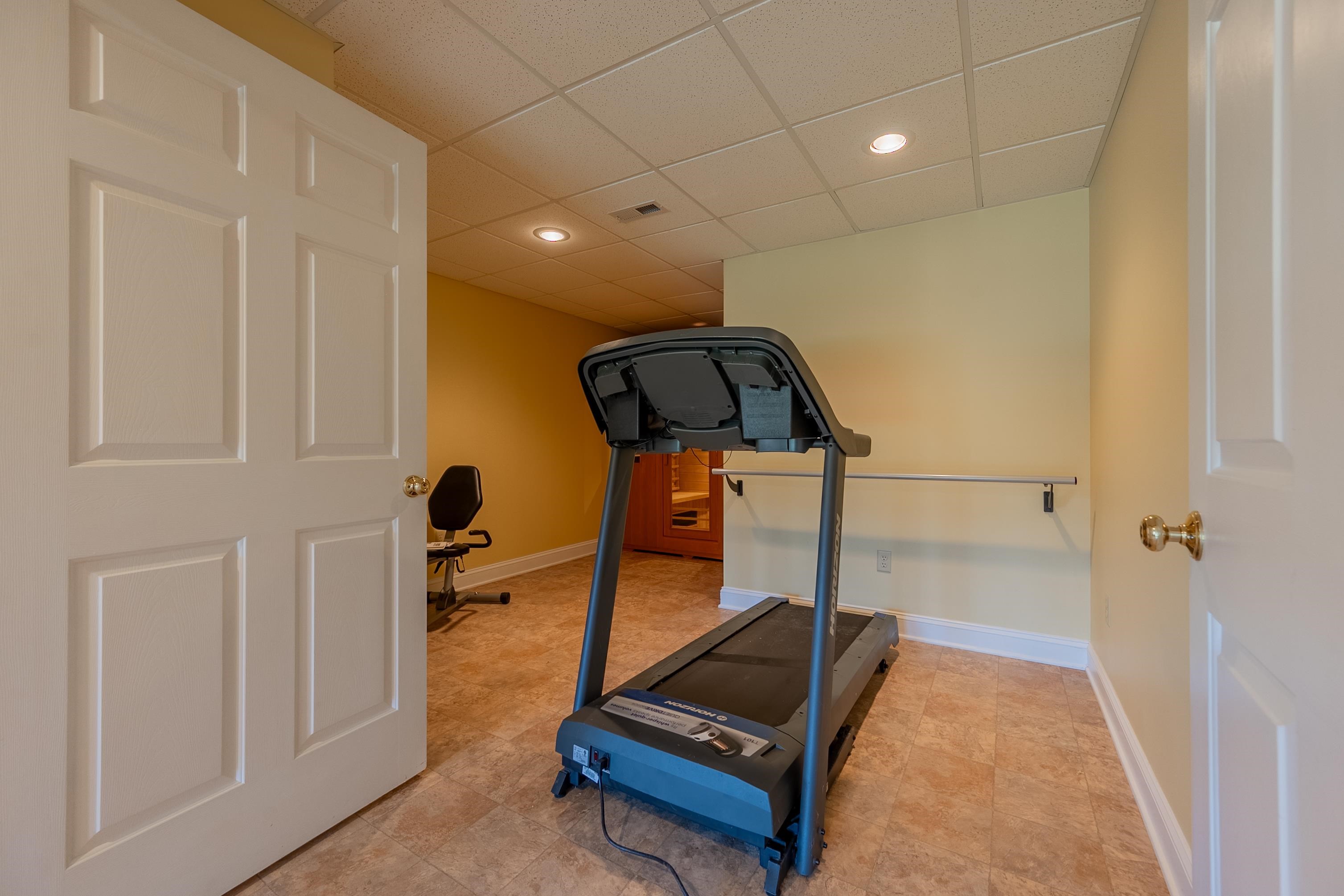 254 Dusty Mile Road NW Willis VA 24380