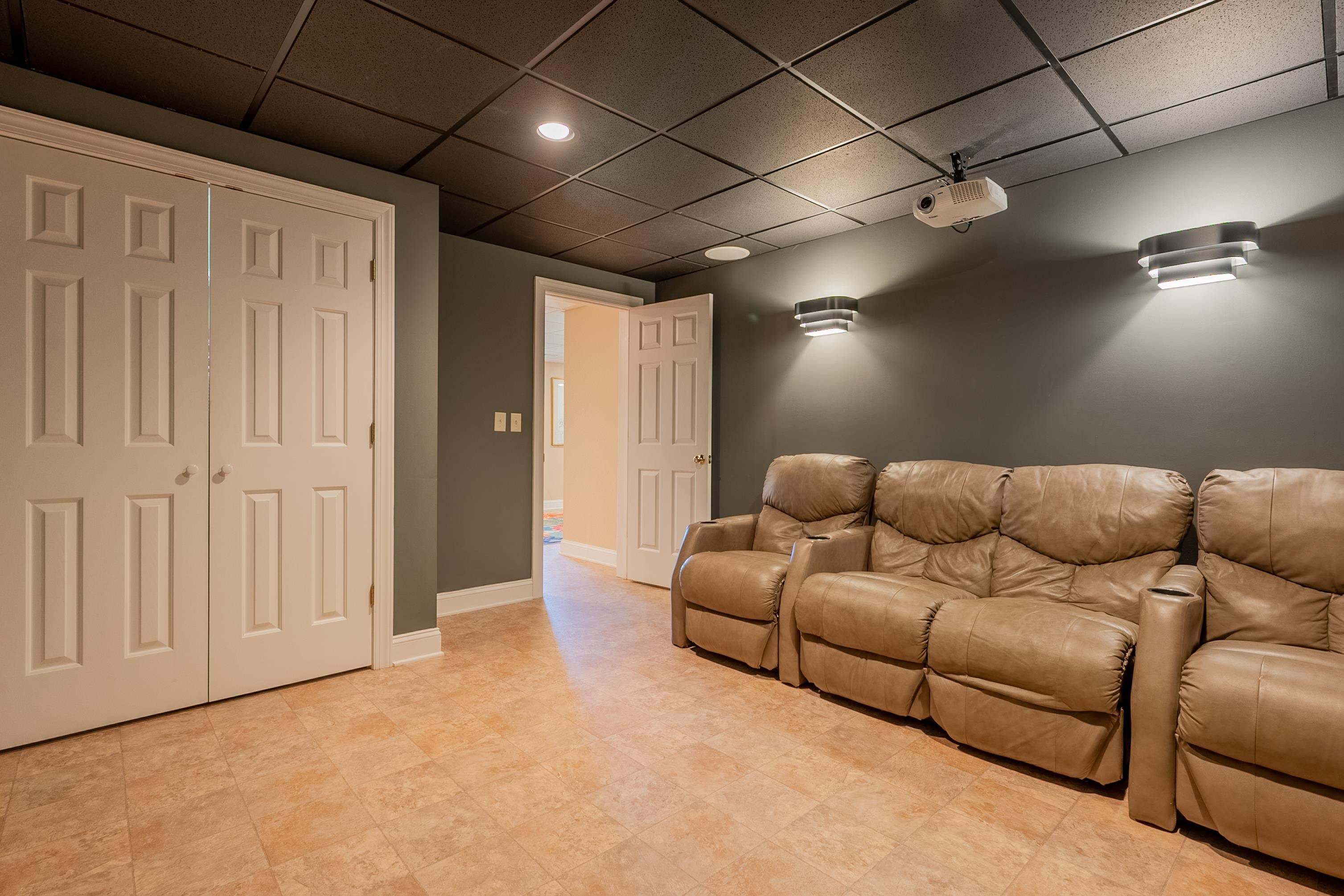 254 Dusty Mile Road NW Willis VA 24380