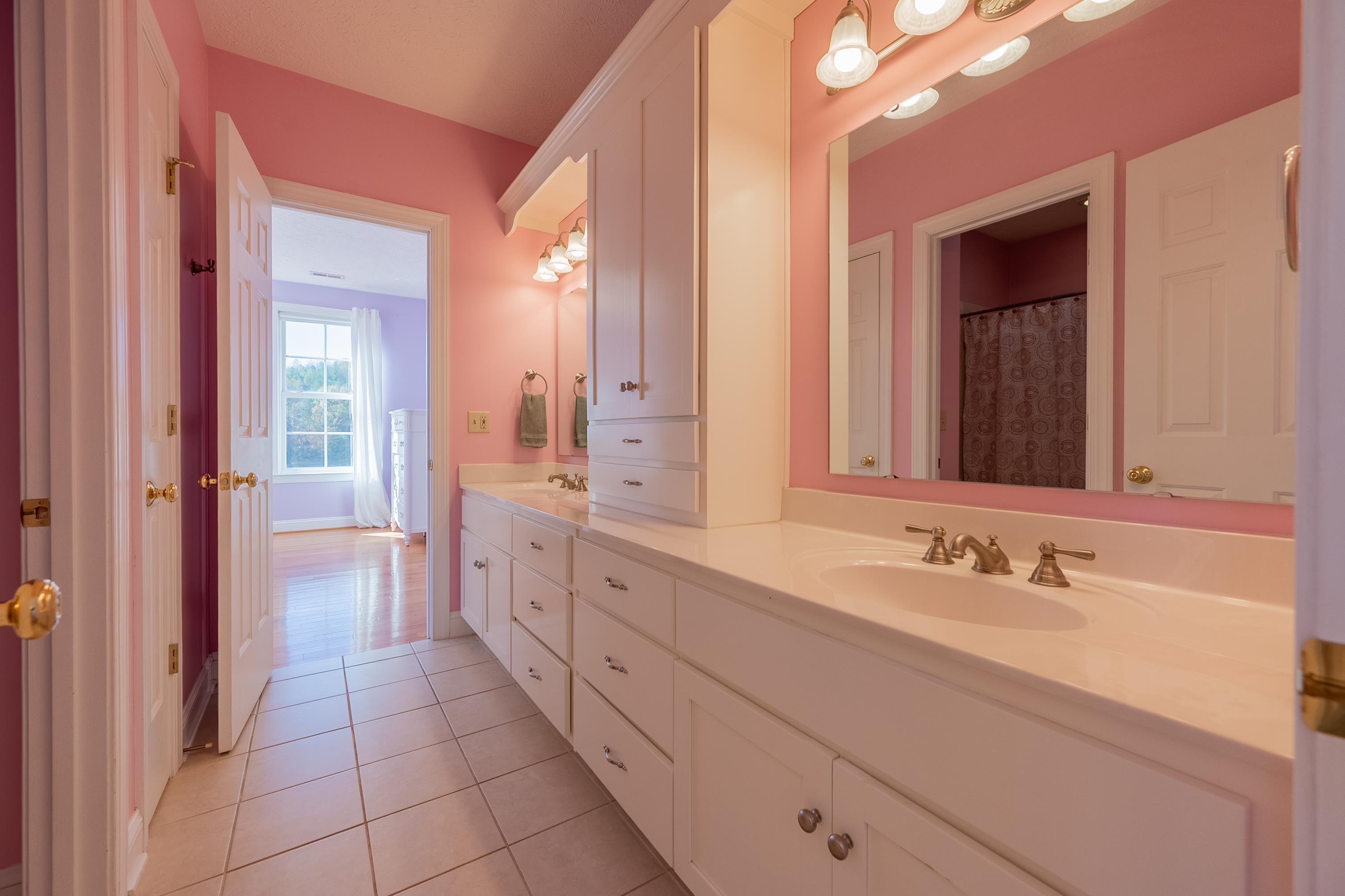 254 Dusty Mile Road NW Willis VA 24380