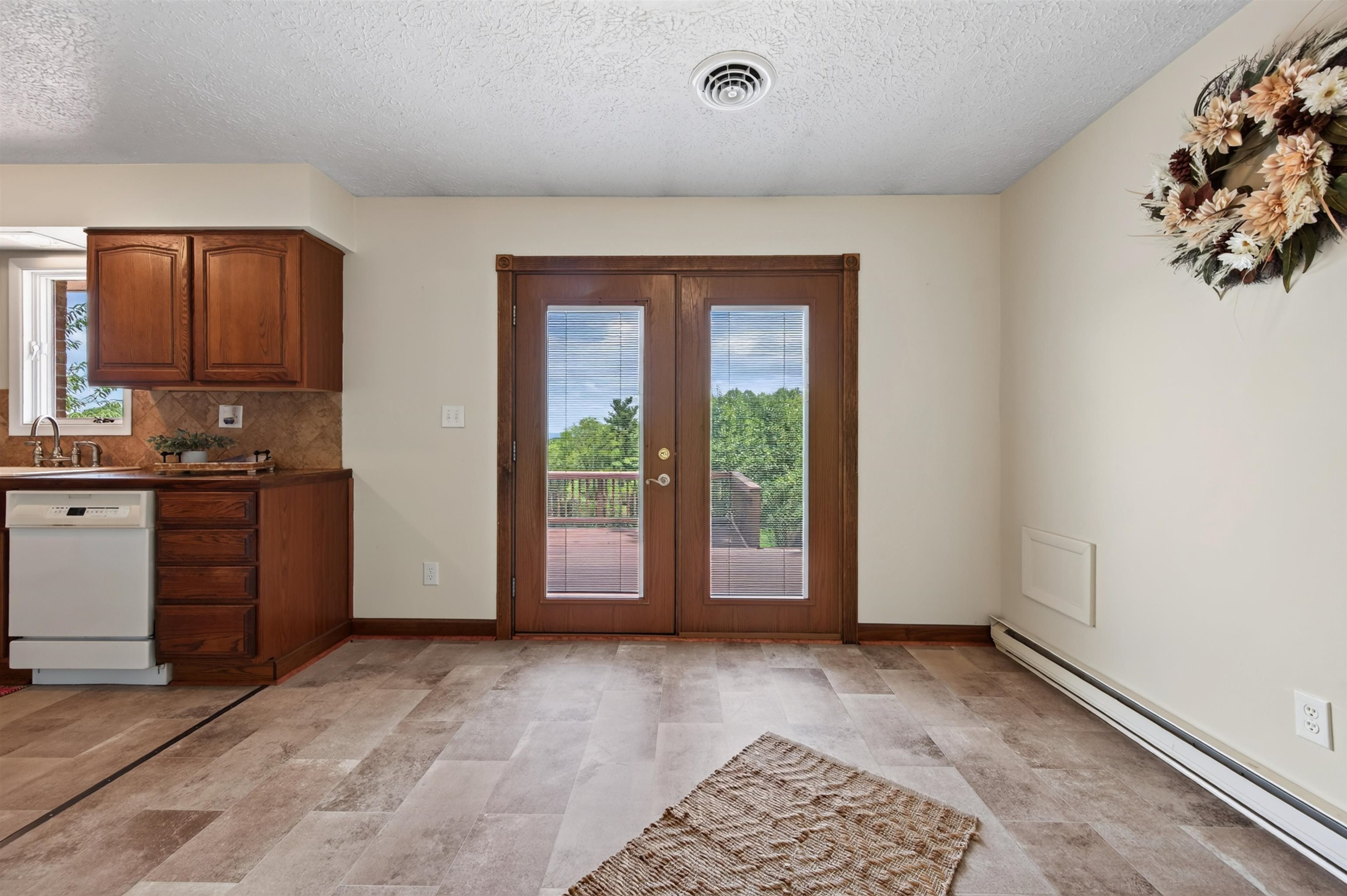538 Ridge Road Austinville VA 24312