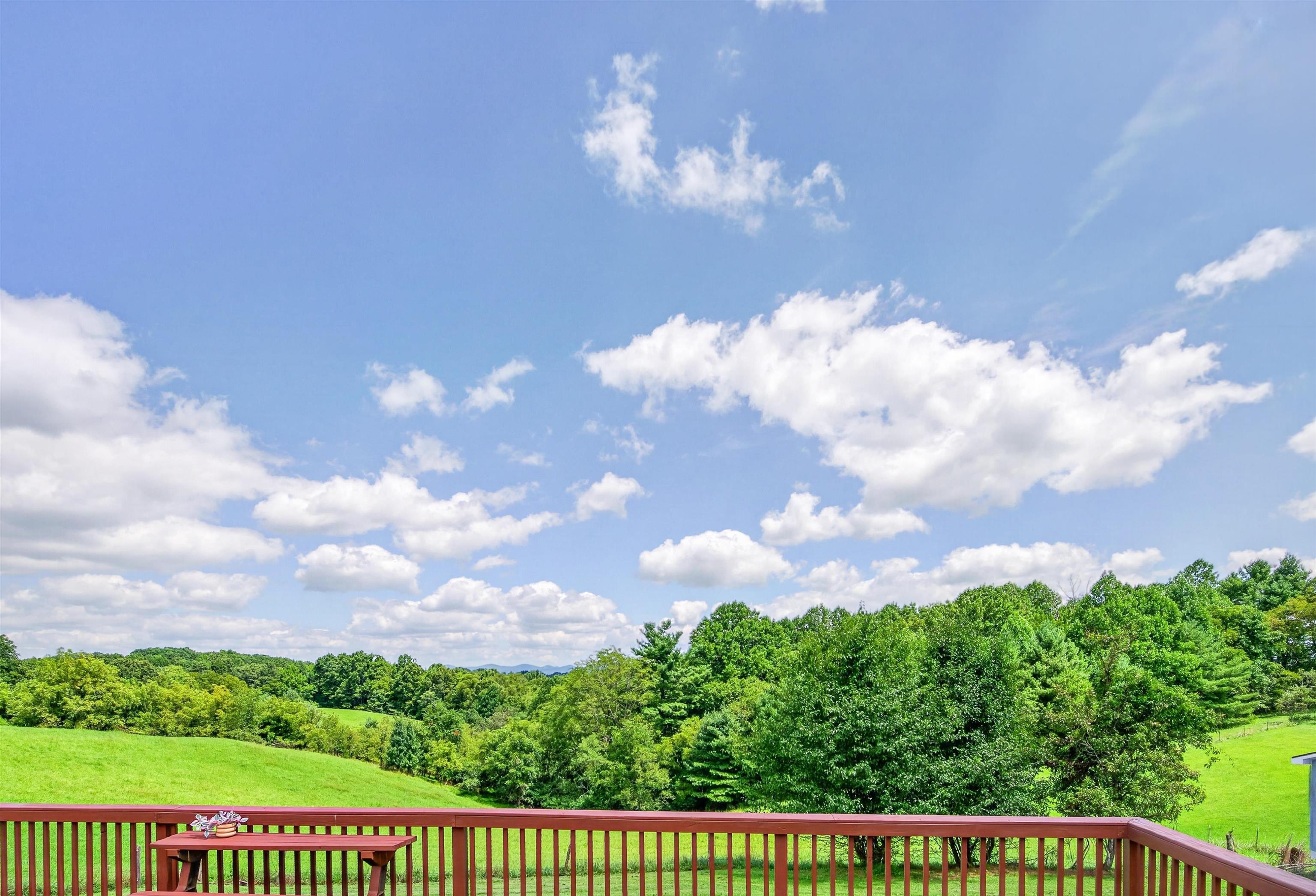 538 Ridge Road Austinville VA 24312