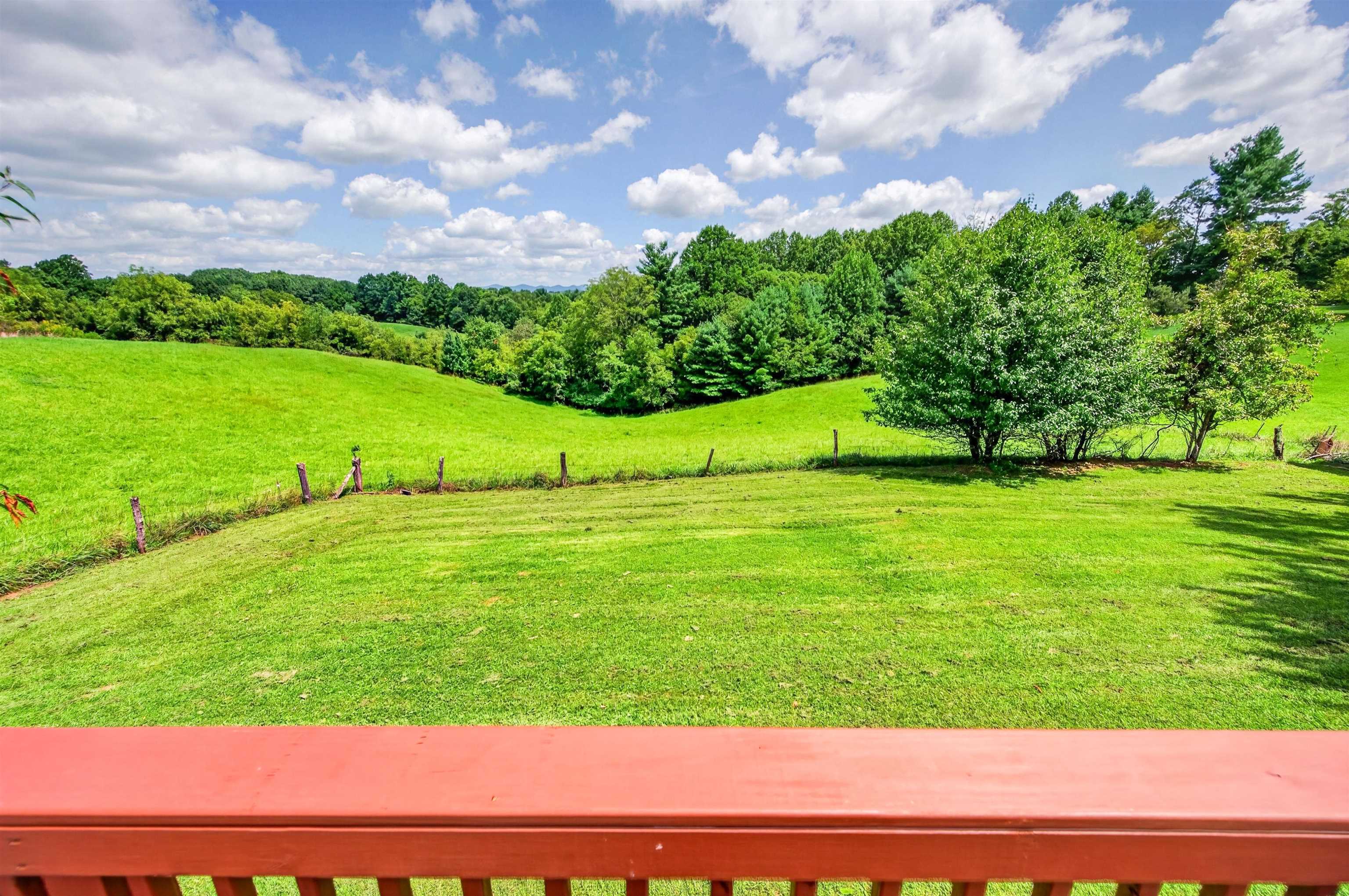 538 Ridge Road Austinville VA 24312