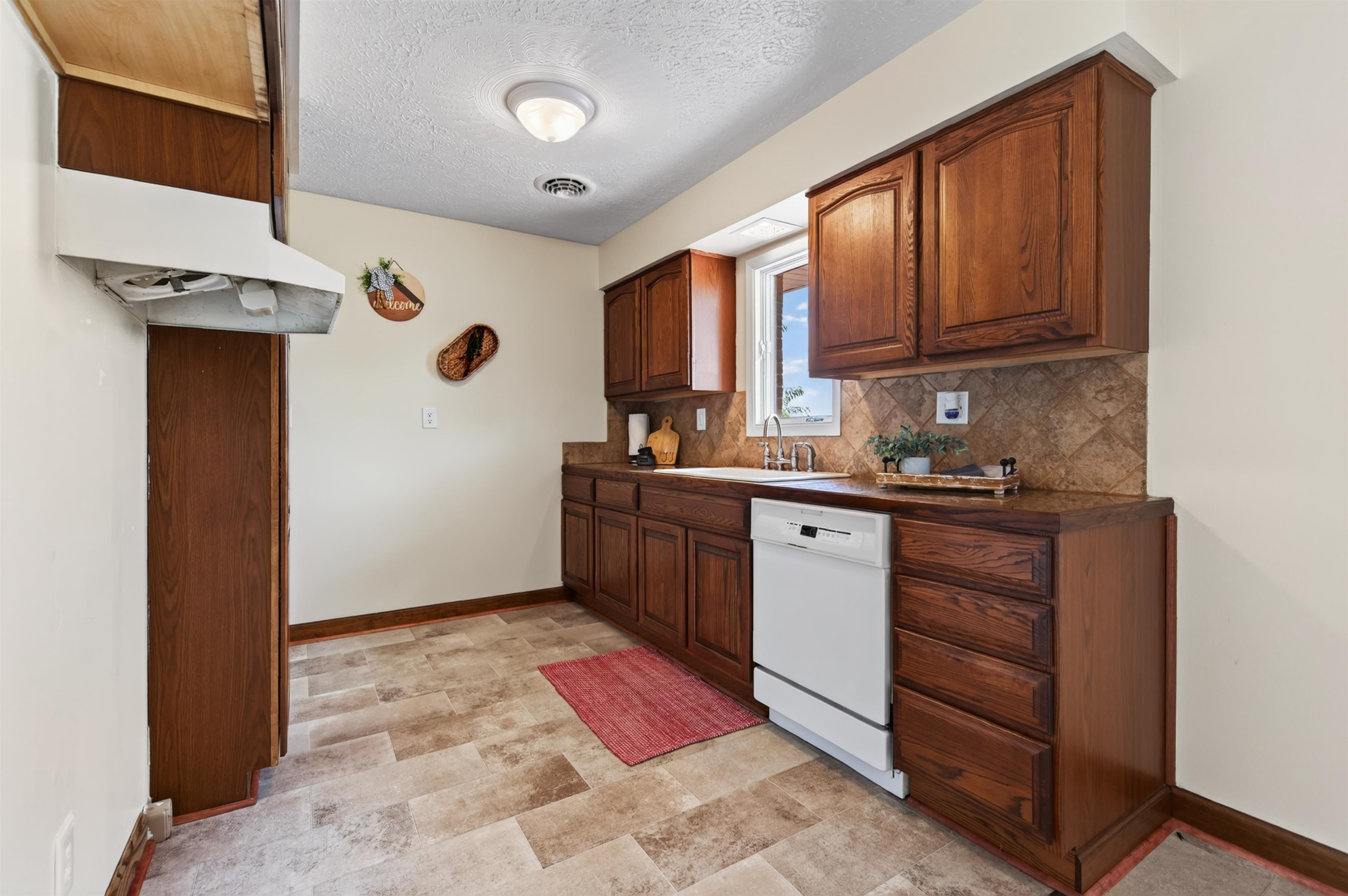 538 Ridge Road Austinville VA 24312