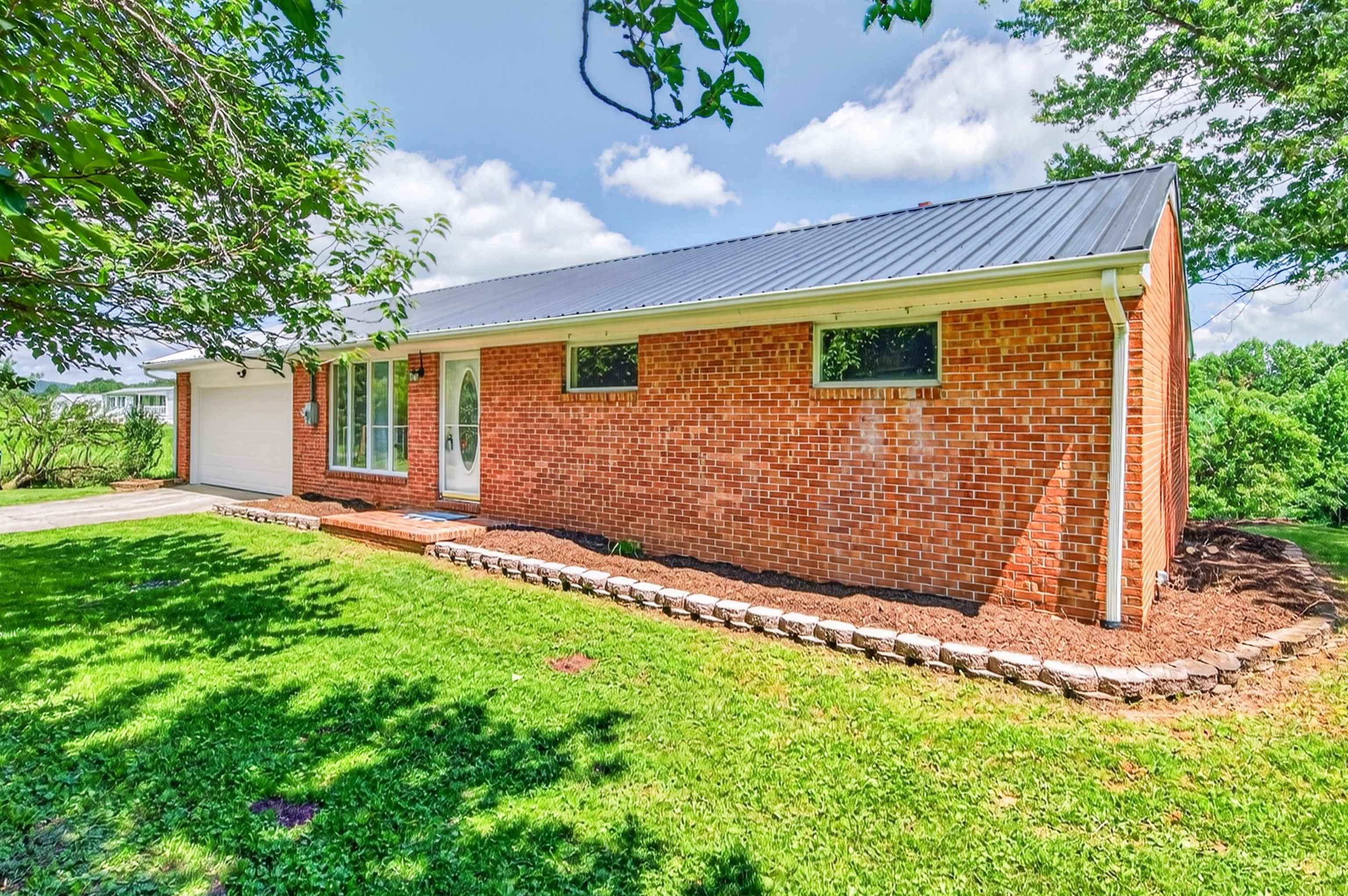 538 Ridge Road Austinville VA 24312