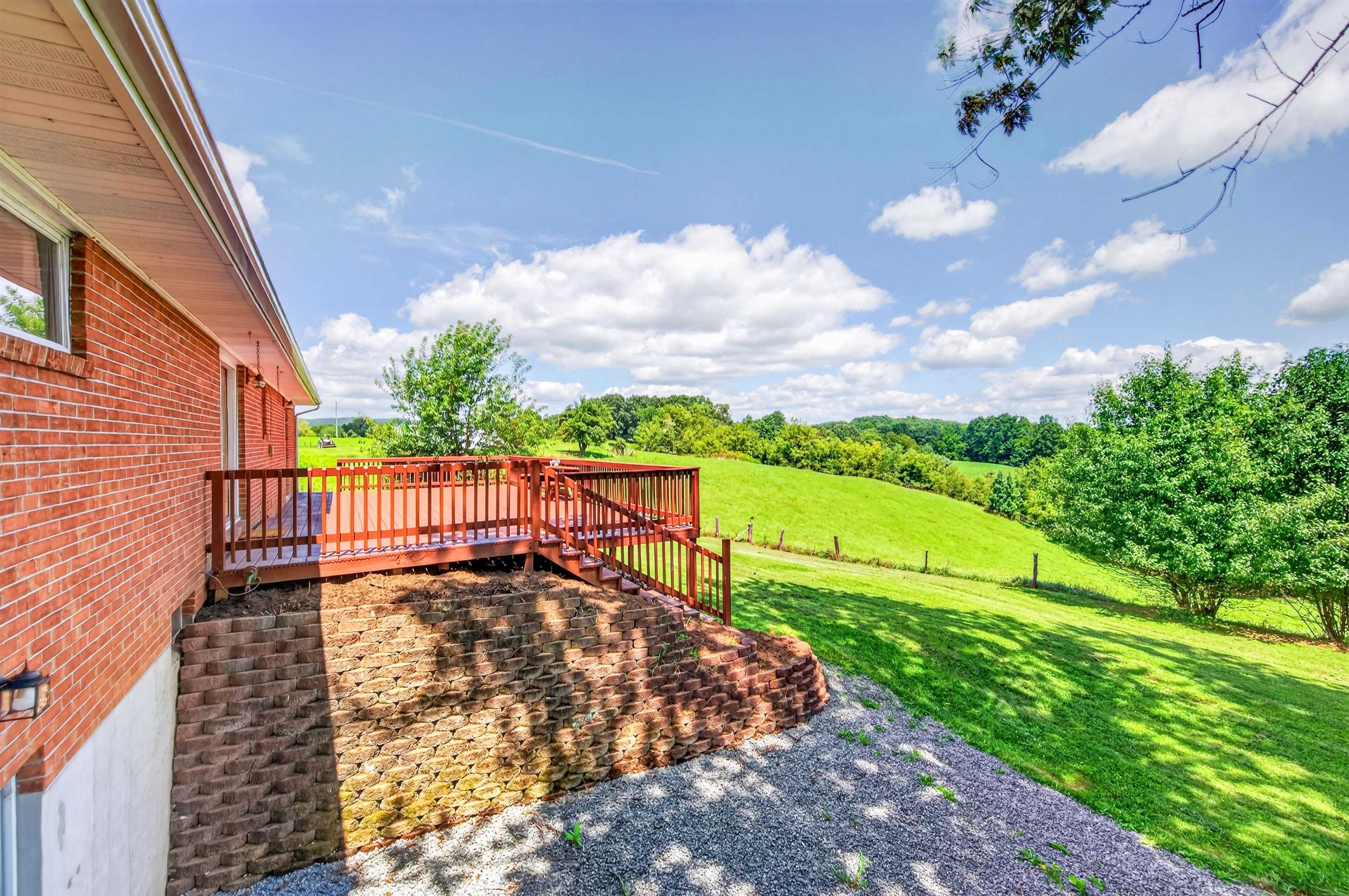 538 Ridge Road Austinville VA 24312