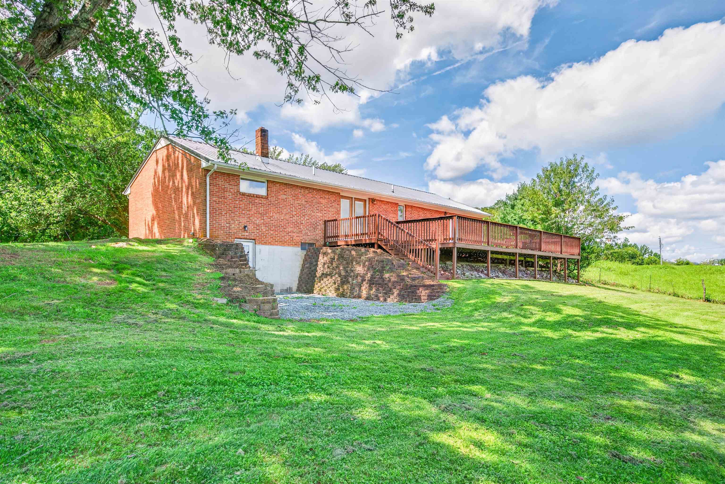538 Ridge Road Austinville VA 24312