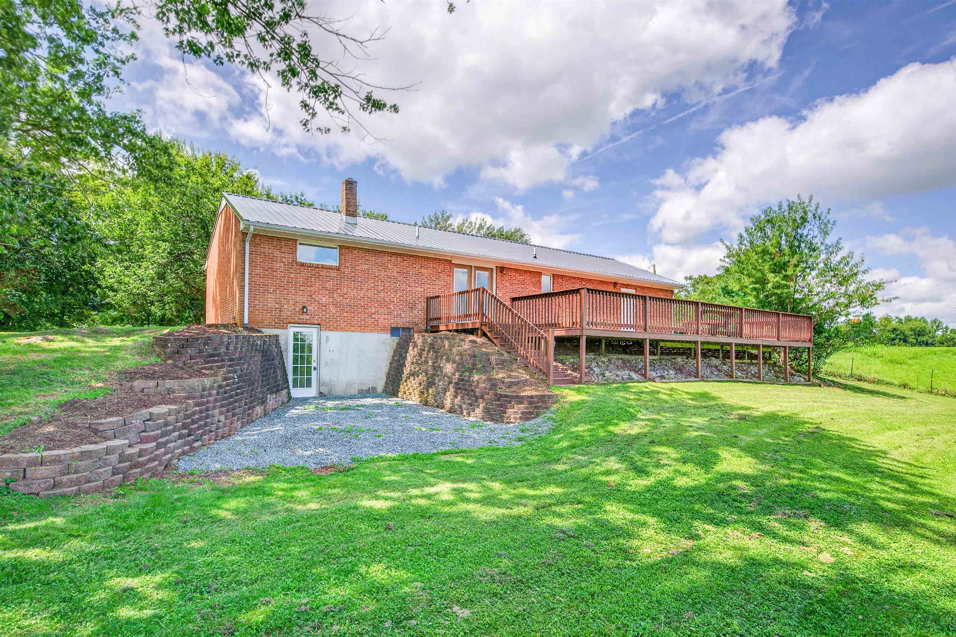 538 Ridge Road Austinville VA 24312