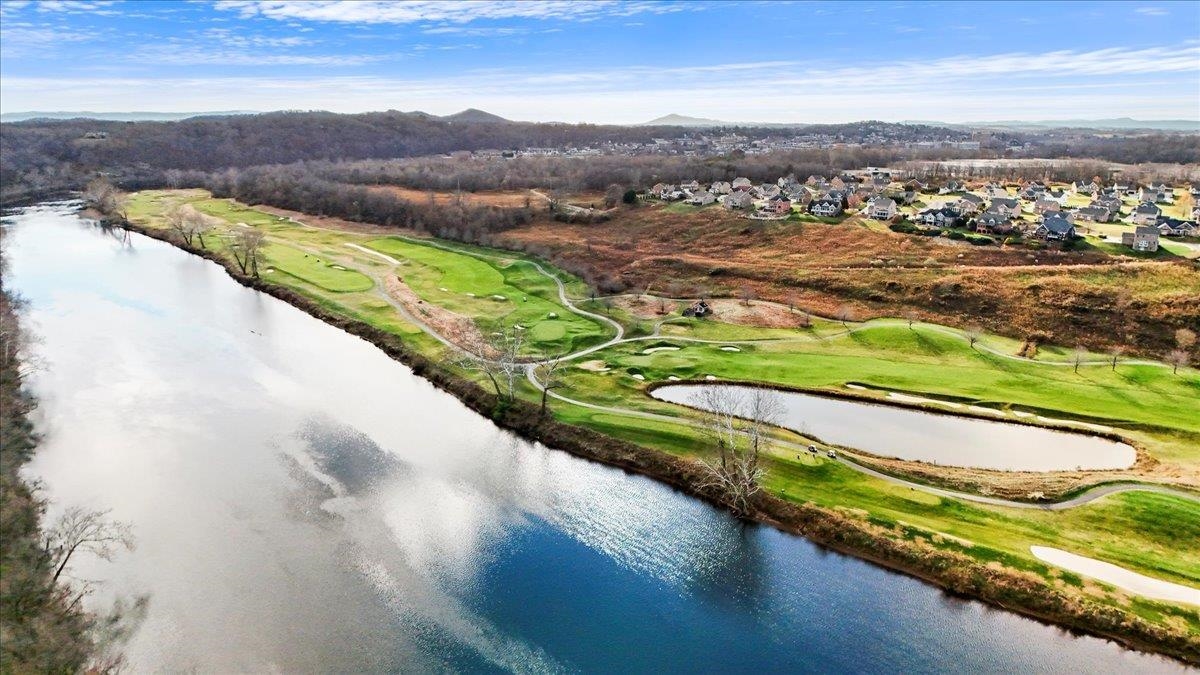 6431 Teeth Of The Dog Drive Radford VA 24141