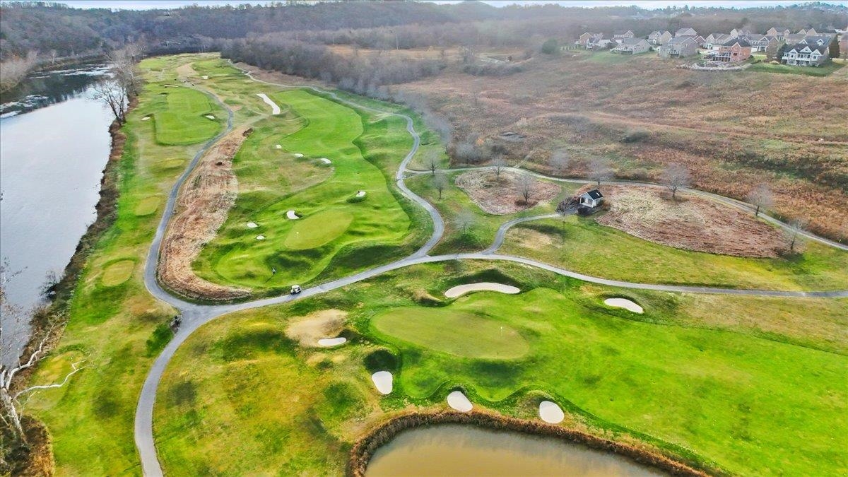 6431 Teeth Of The Dog Drive Radford VA 24141