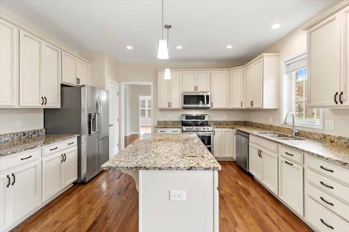 6431 Teeth Of The Dog Drive Radford VA 24141