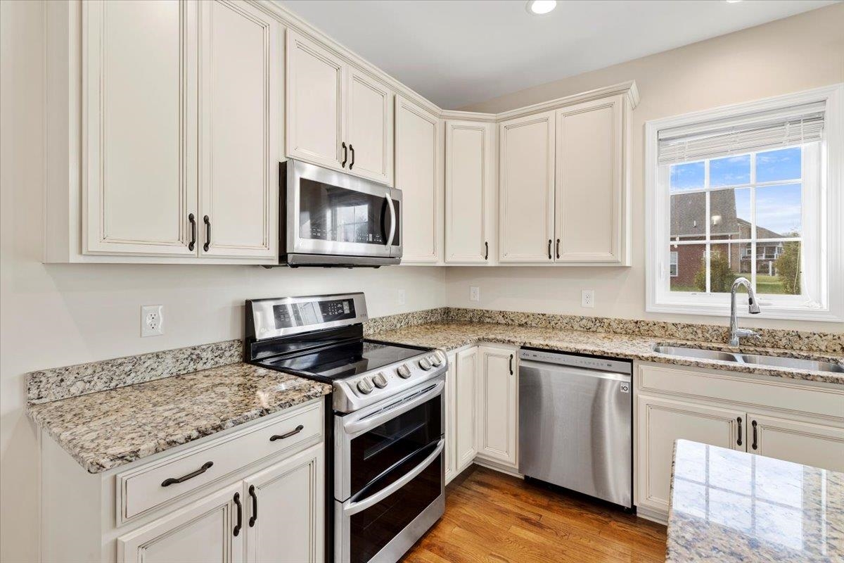 6431 Teeth Of The Dog Drive Radford VA 24141