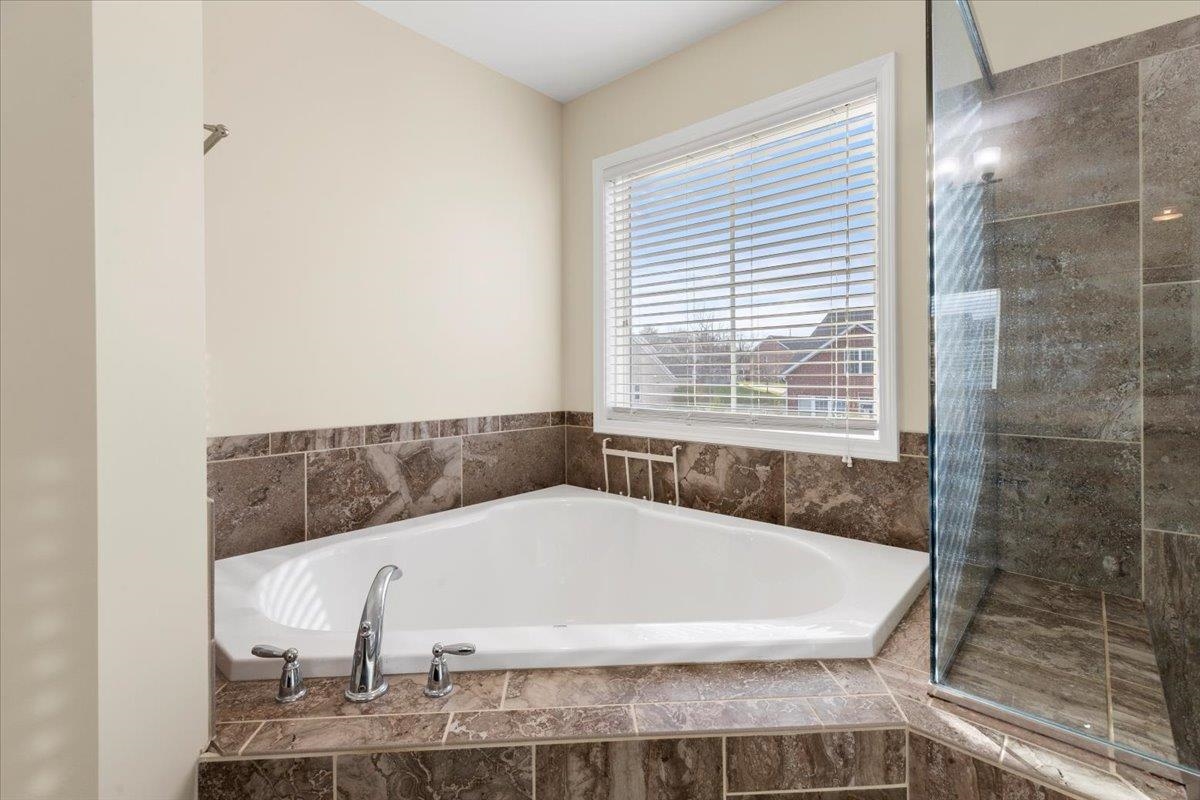 6431 Teeth Of The Dog Drive Radford VA 24141