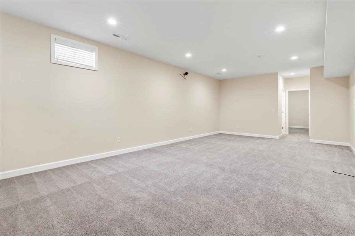 6431 Teeth Of The Dog Drive Radford VA 24141