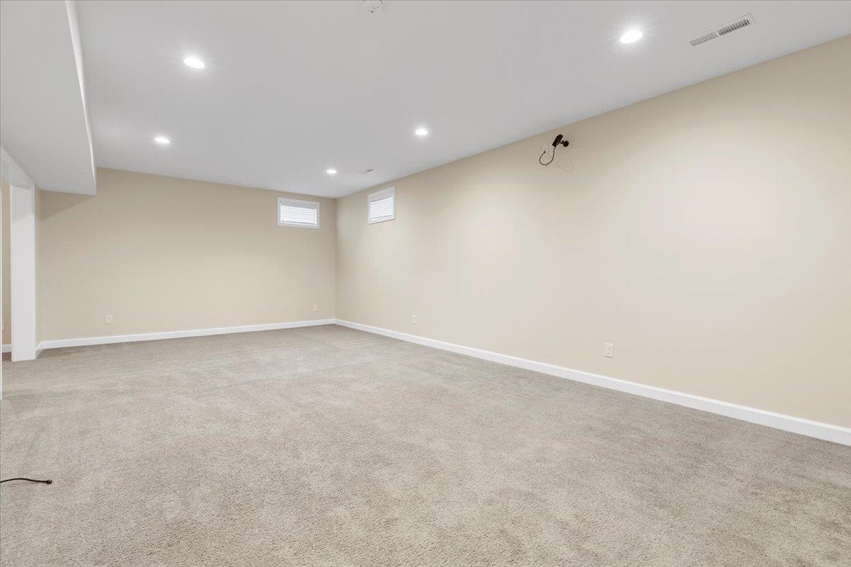 6431 Teeth Of The Dog Drive Radford VA 24141