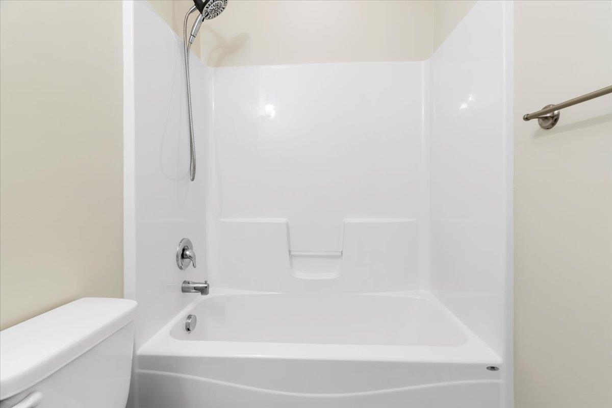 6431 Teeth Of The Dog Drive Radford VA 24141