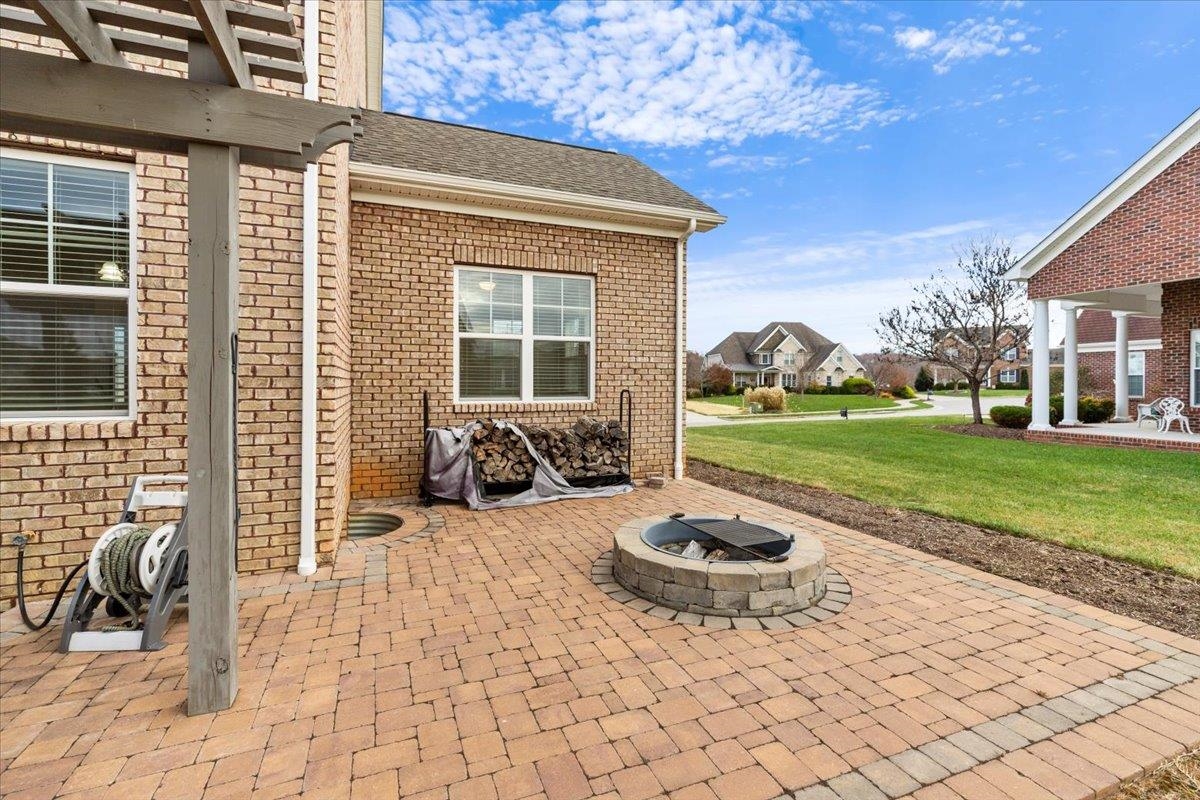 6431 Teeth Of The Dog Drive Radford VA 24141