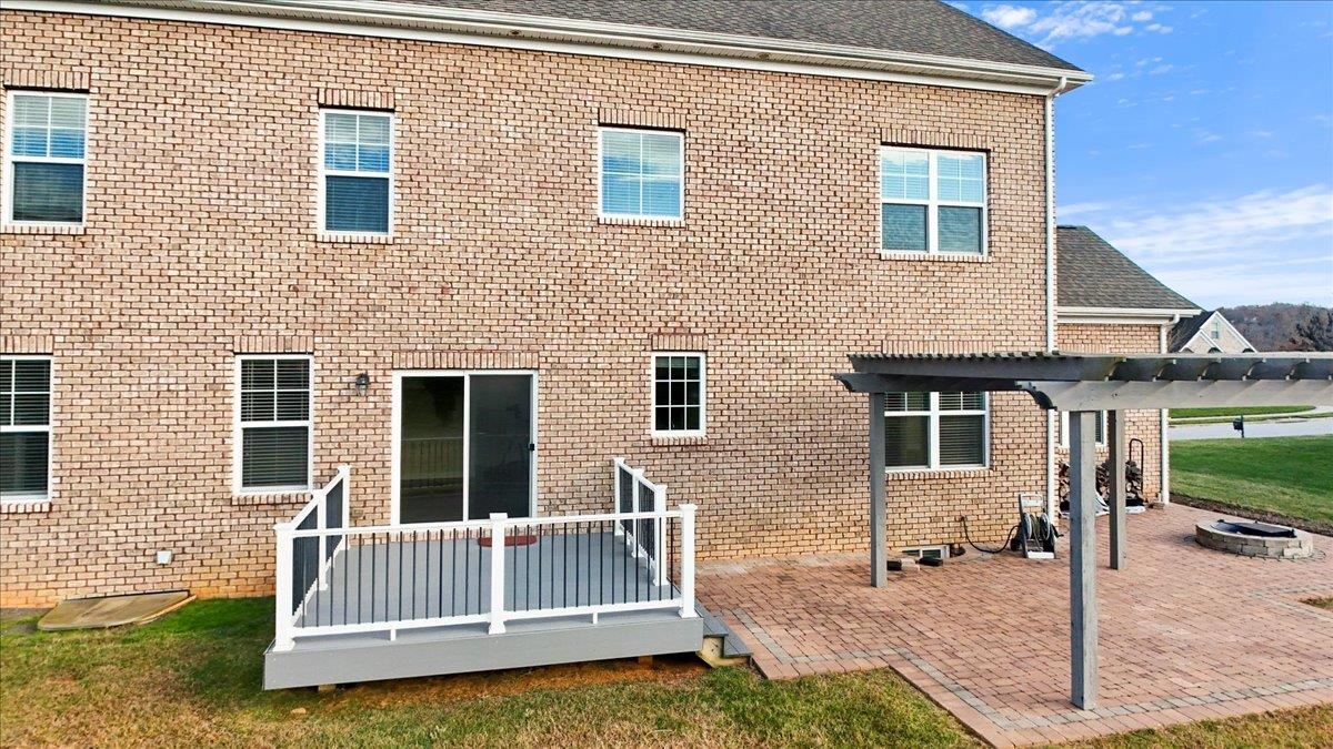 6431 Teeth Of The Dog Drive Radford VA 24141