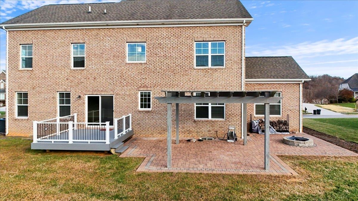 6431 Teeth Of The Dog Drive Radford VA 24141