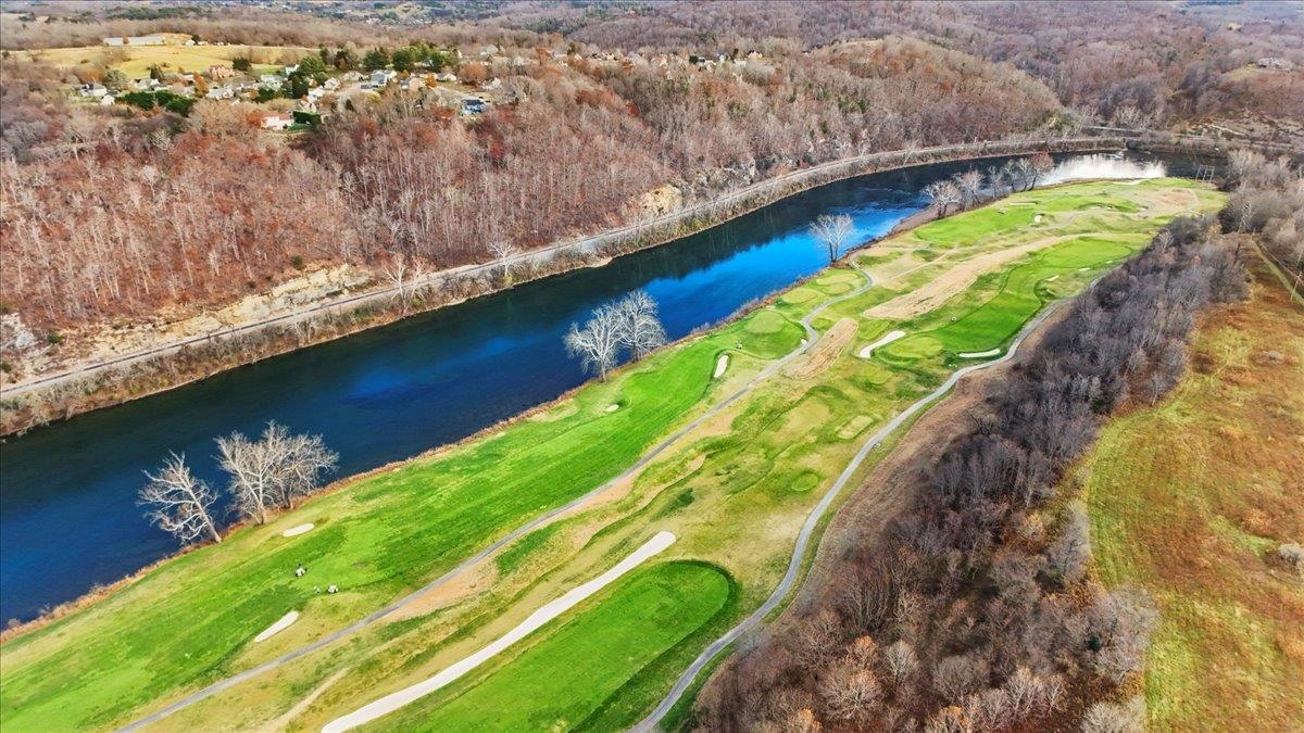 6431 Teeth Of The Dog Drive Radford VA 24141
