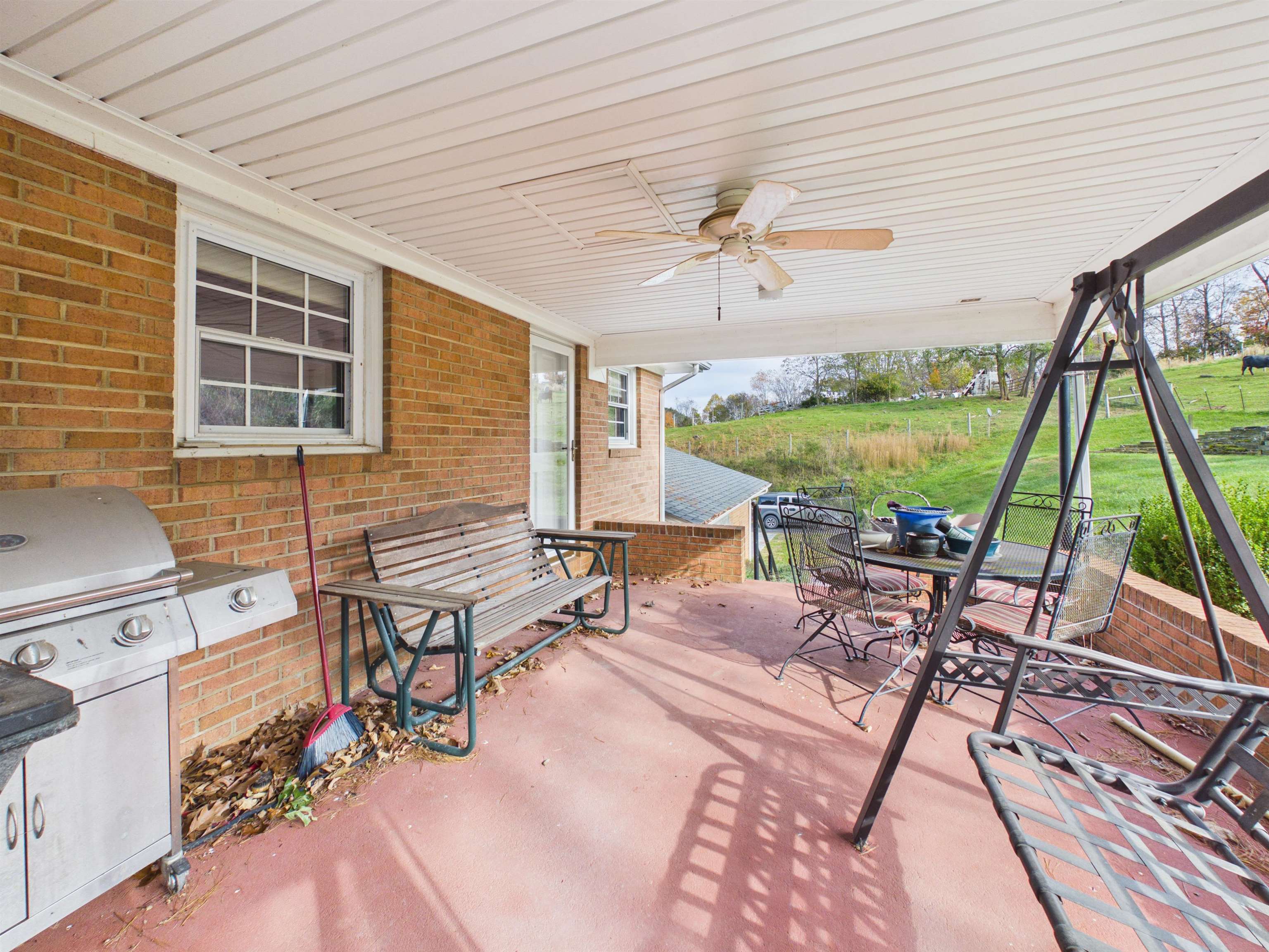 5725 Graysontown Road Radford VA 24141