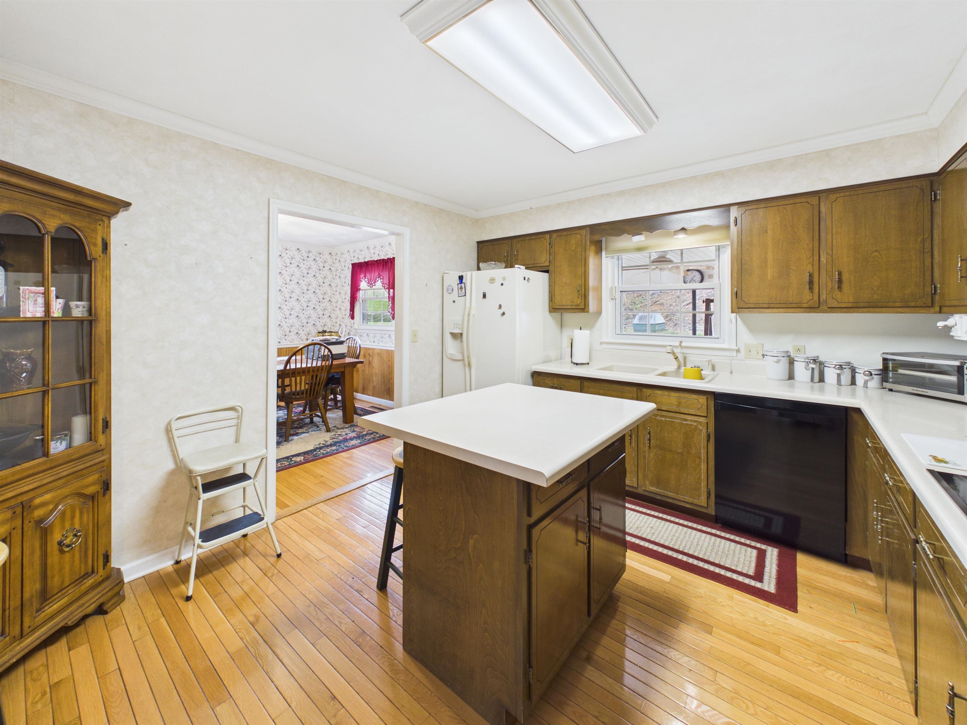5725 Graysontown Road Radford VA 24141