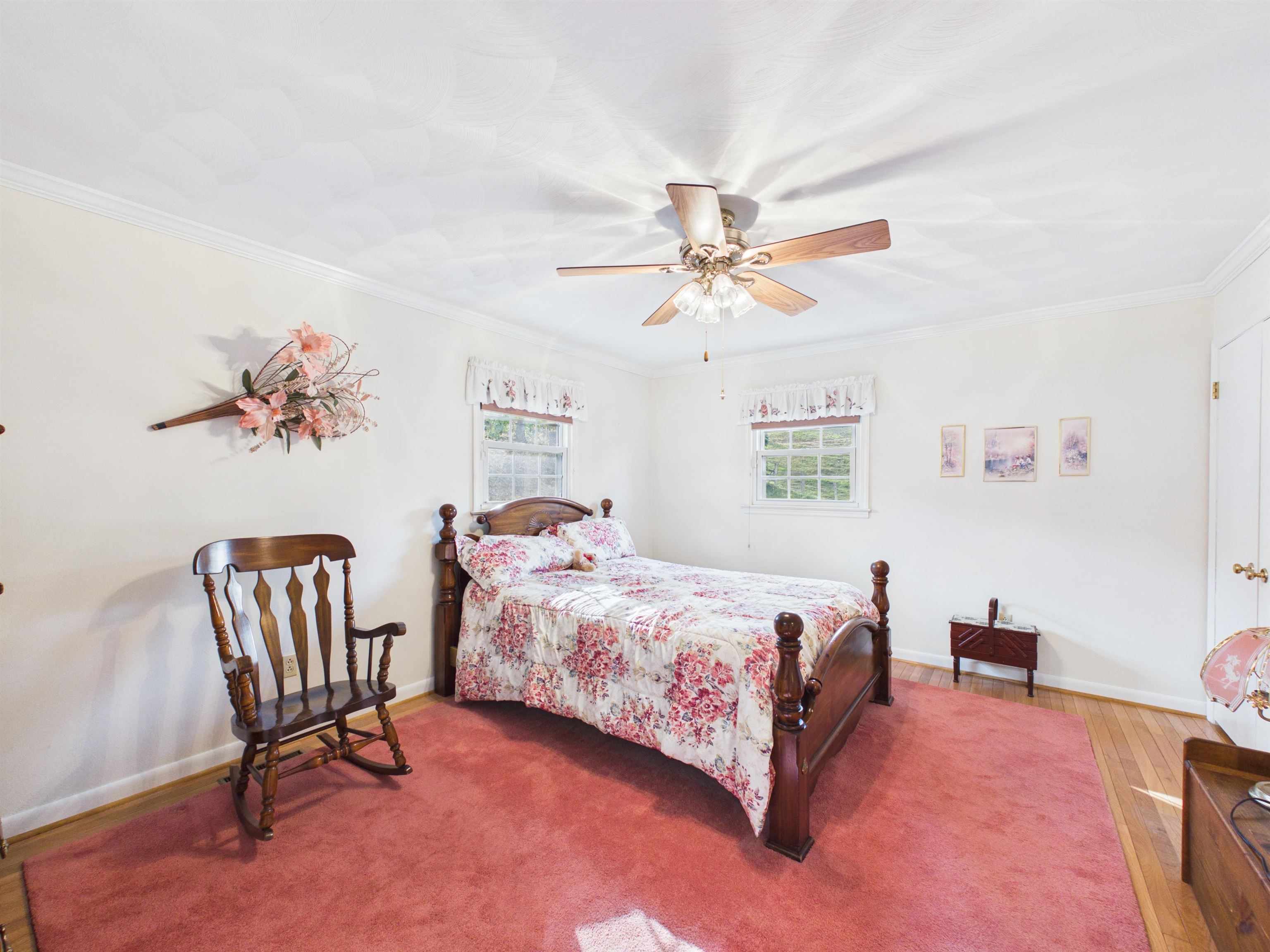5725 Graysontown Road Radford VA 24141