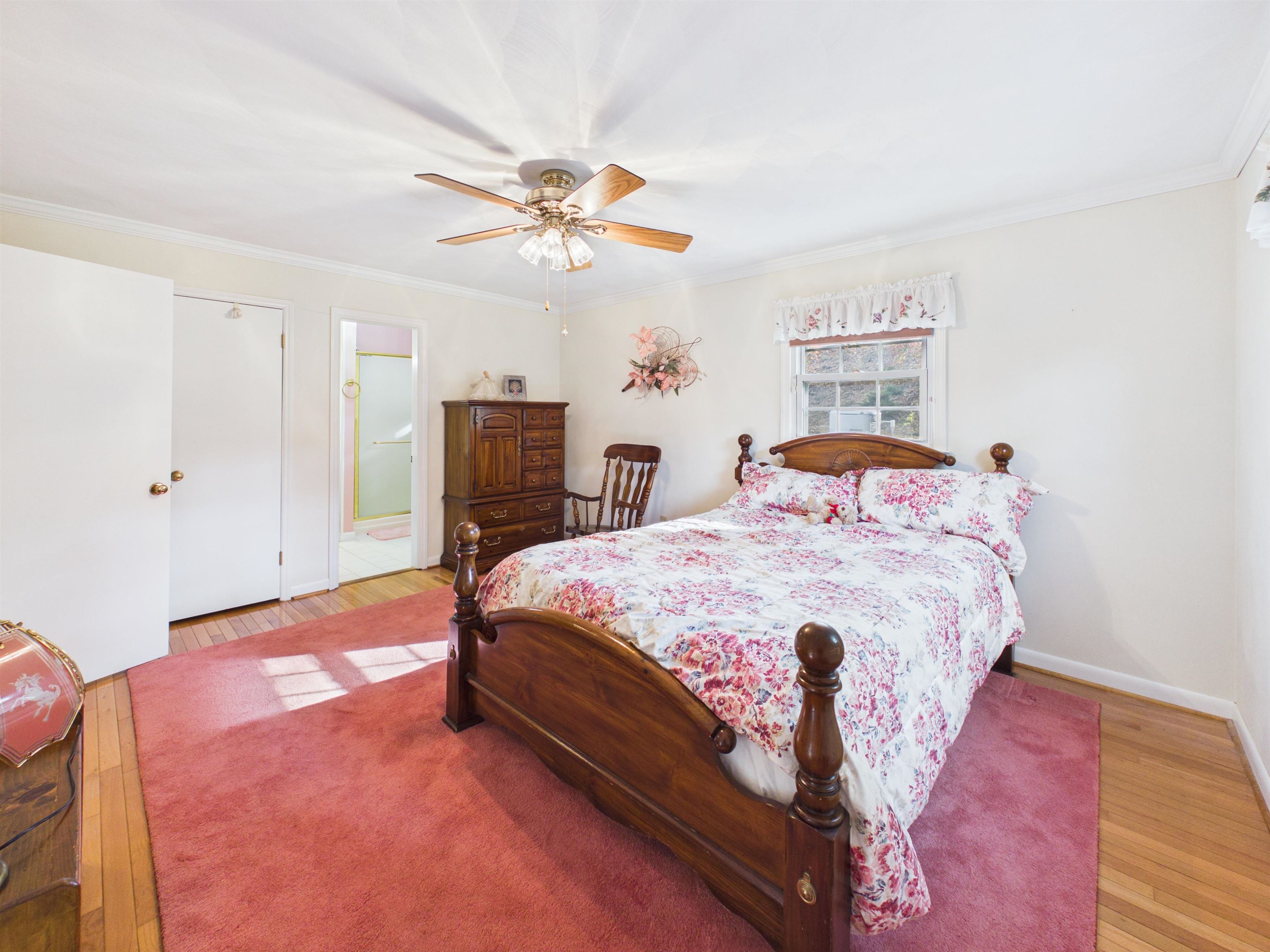 5725 Graysontown Road Radford VA 24141