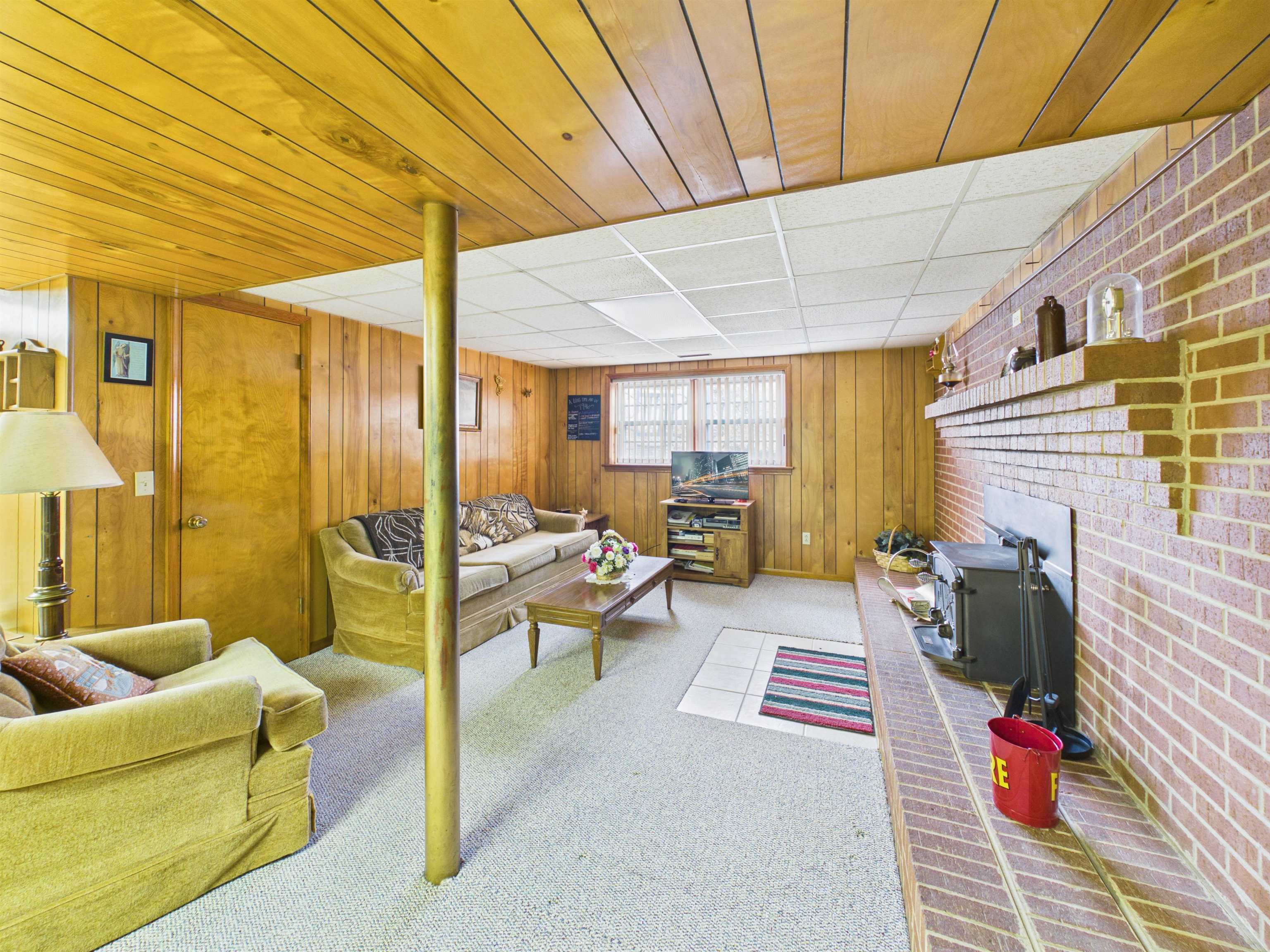 5725 Graysontown Road Radford VA 24141