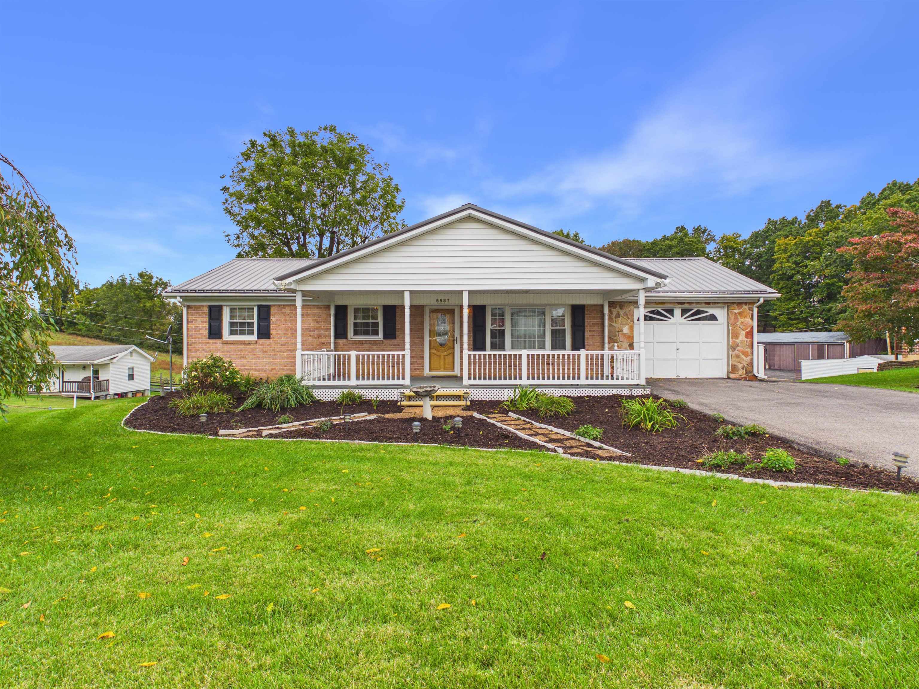5587 Harris Street Dublin VA 24084