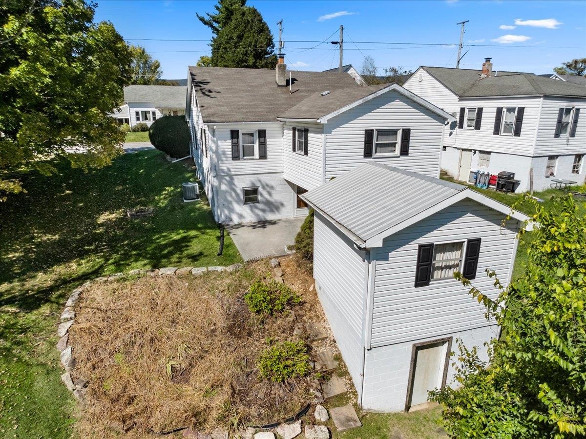 712 Curve Road Pearisburg VA 24134