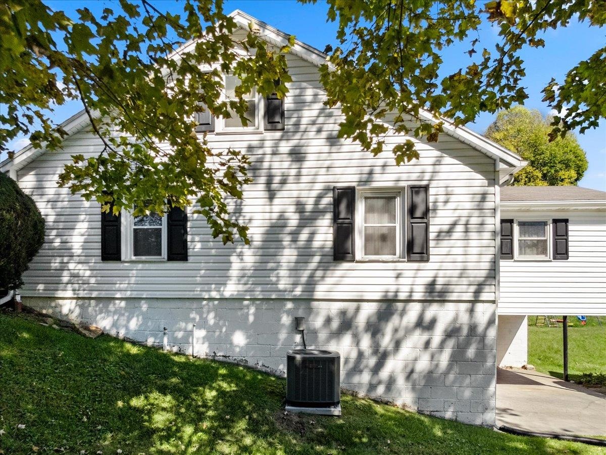 712 Curve Road Pearisburg VA 24134