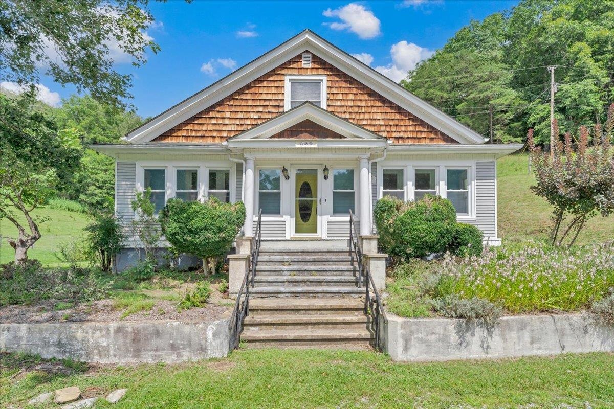 225 Bear Springs Road Pearisburg VA 24134