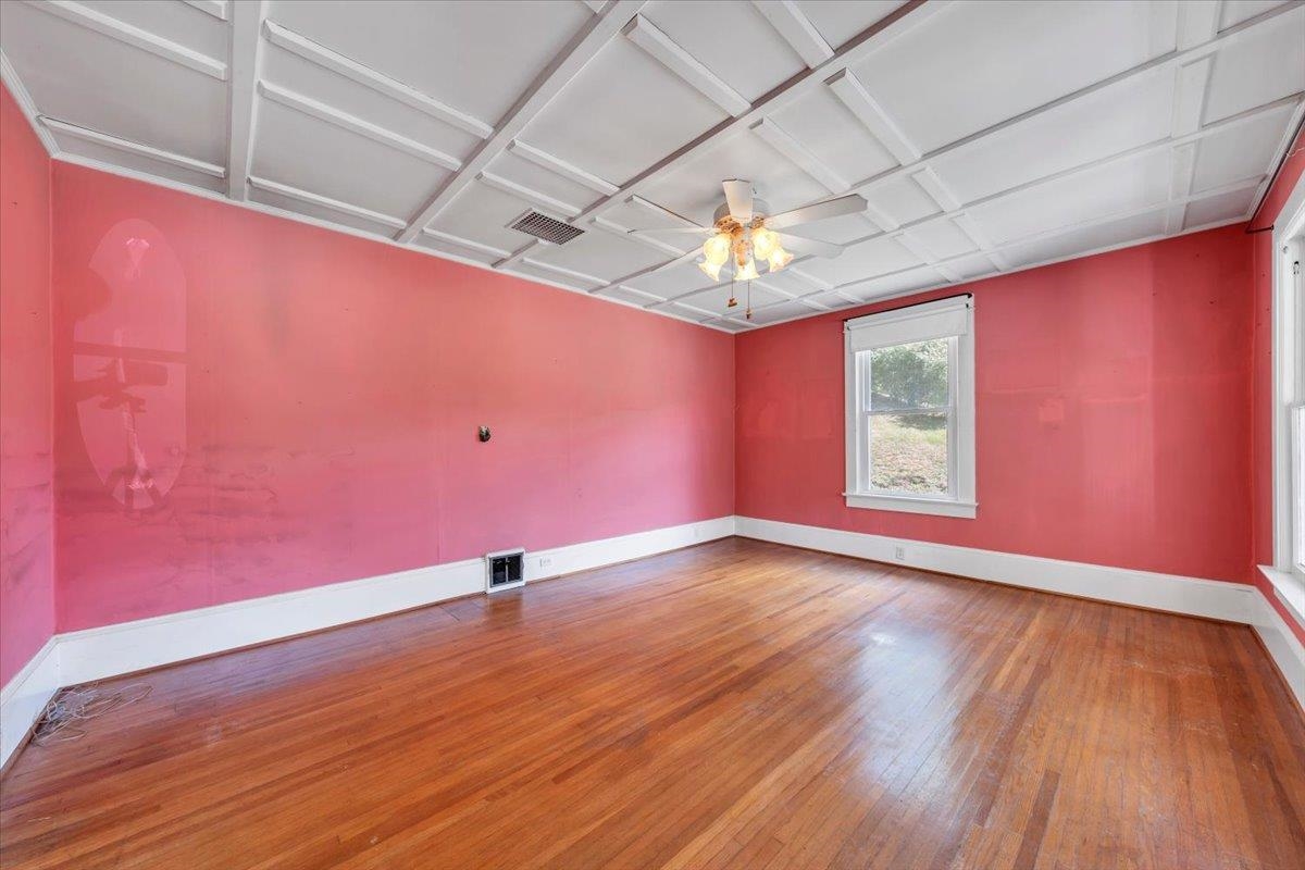 225 Bear Springs Road Pearisburg VA 24134