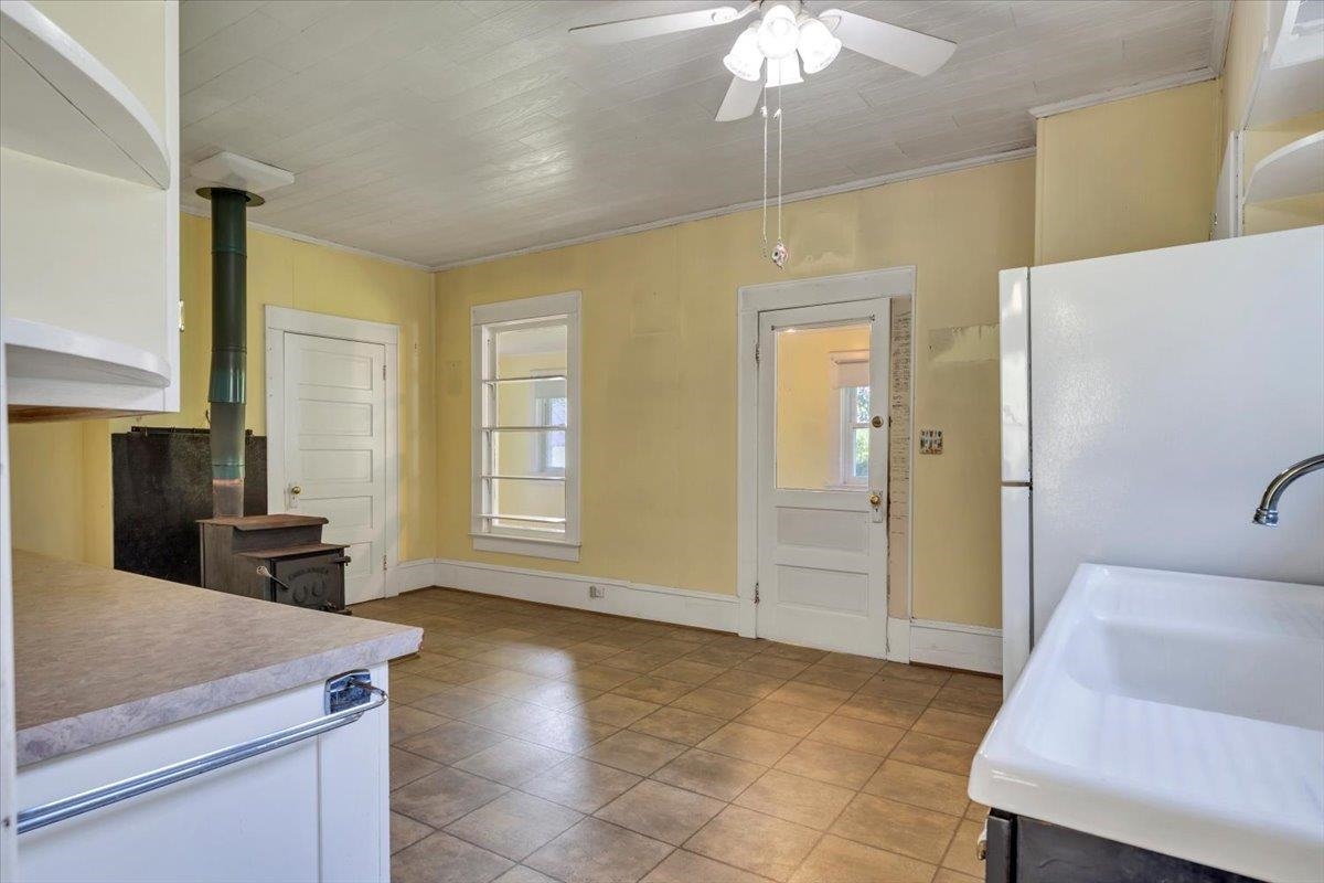 225 Bear Springs Road Pearisburg VA 24134