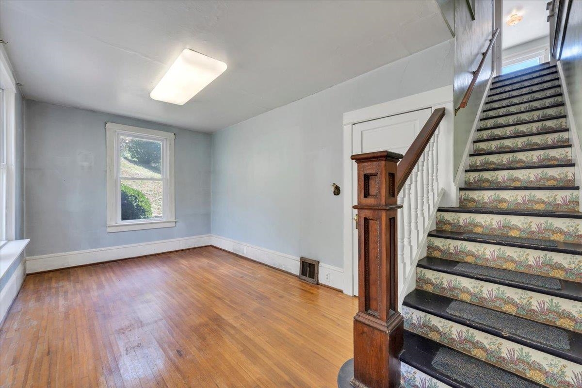 225 Bear Springs Road Pearisburg VA 24134
