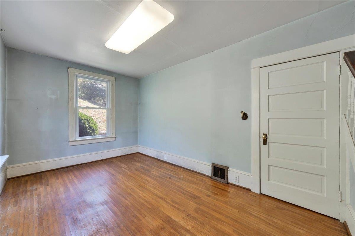 225 Bear Springs Road Pearisburg VA 24134