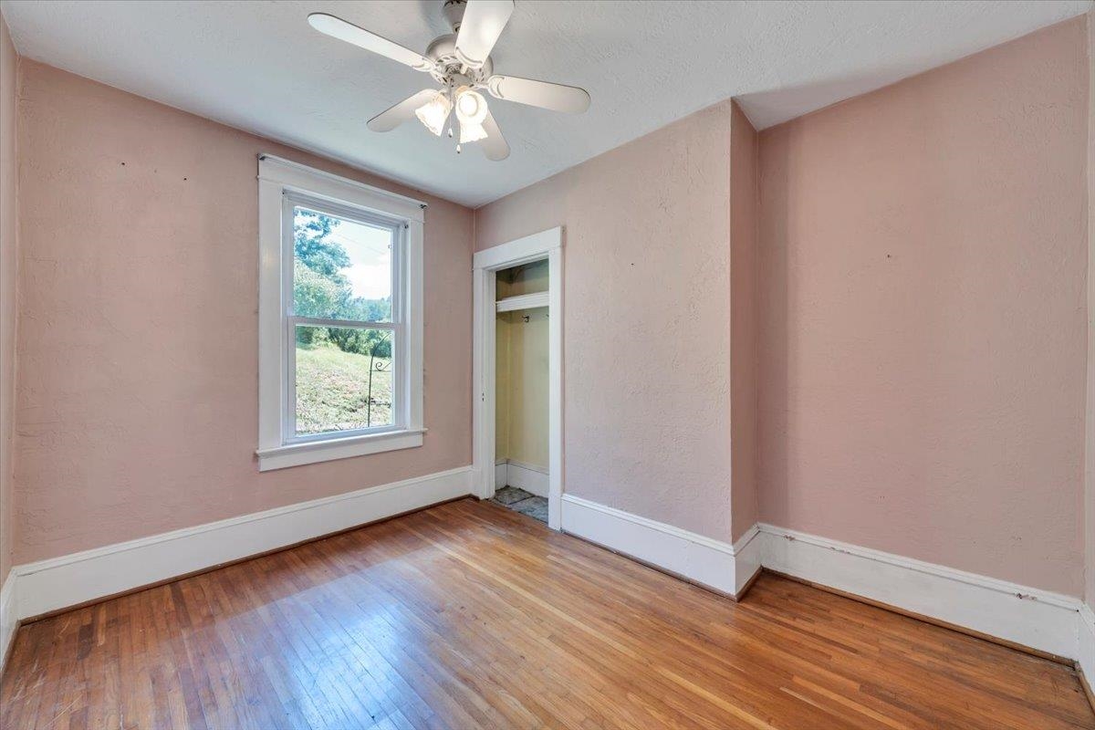225 Bear Springs Road Pearisburg VA 24134