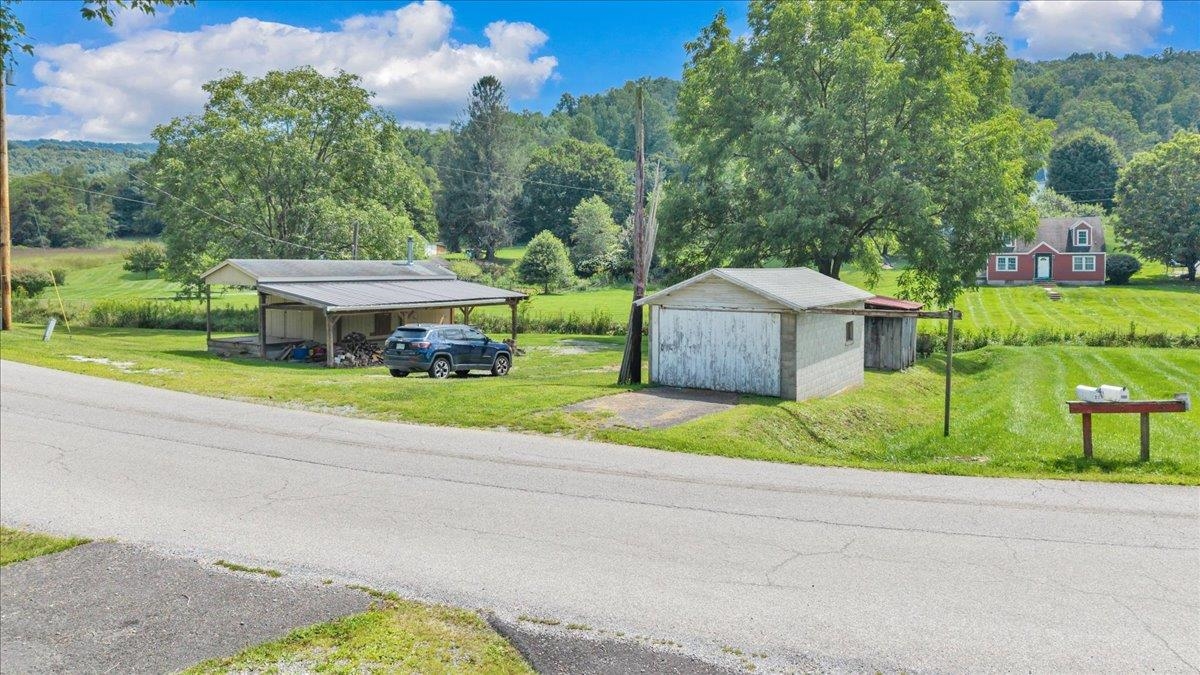 225 Bear Springs Road Pearisburg VA 24134