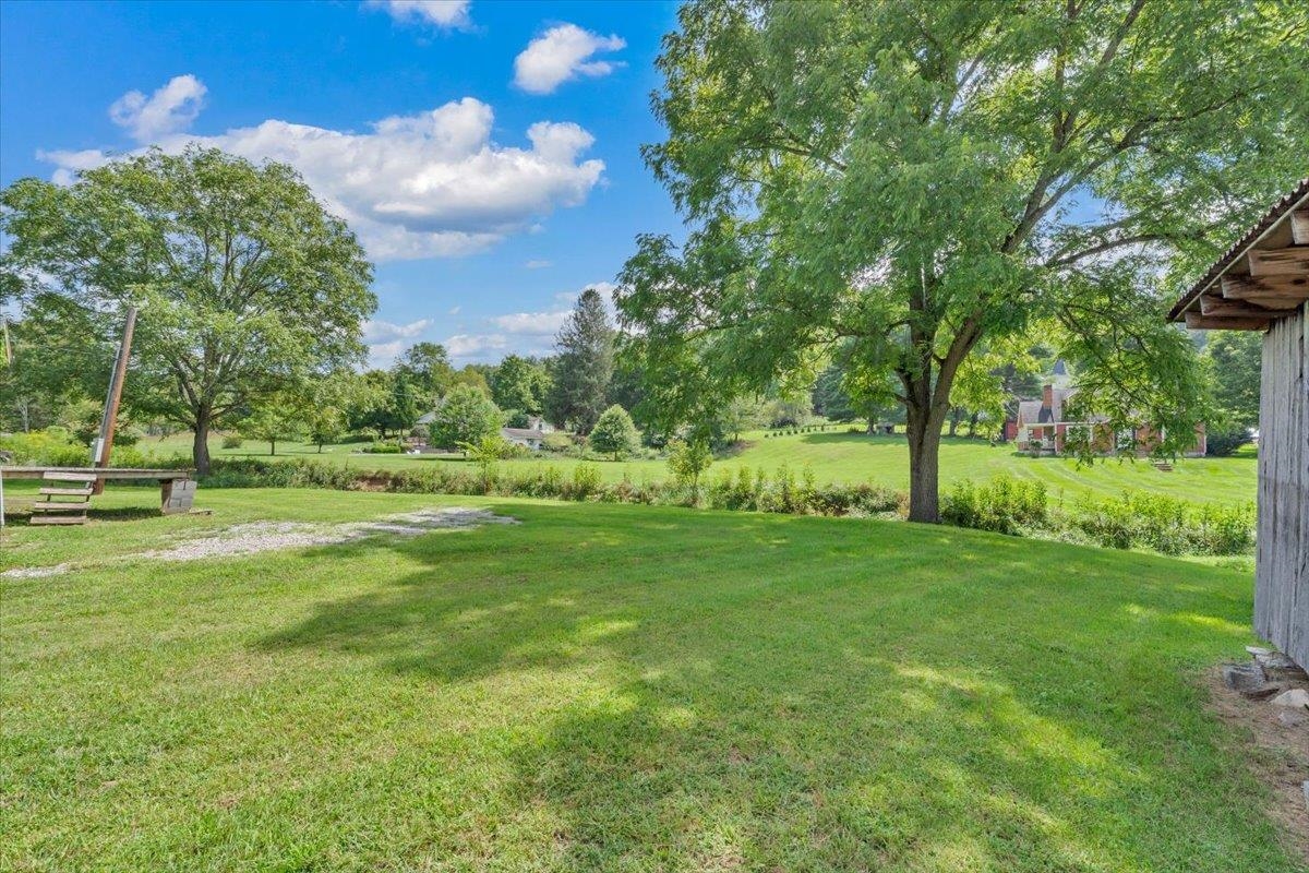 225 Bear Springs Road Pearisburg VA 24134