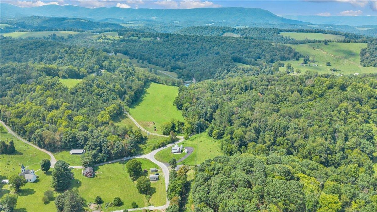 225 Bear Springs Road Pearisburg VA 24134