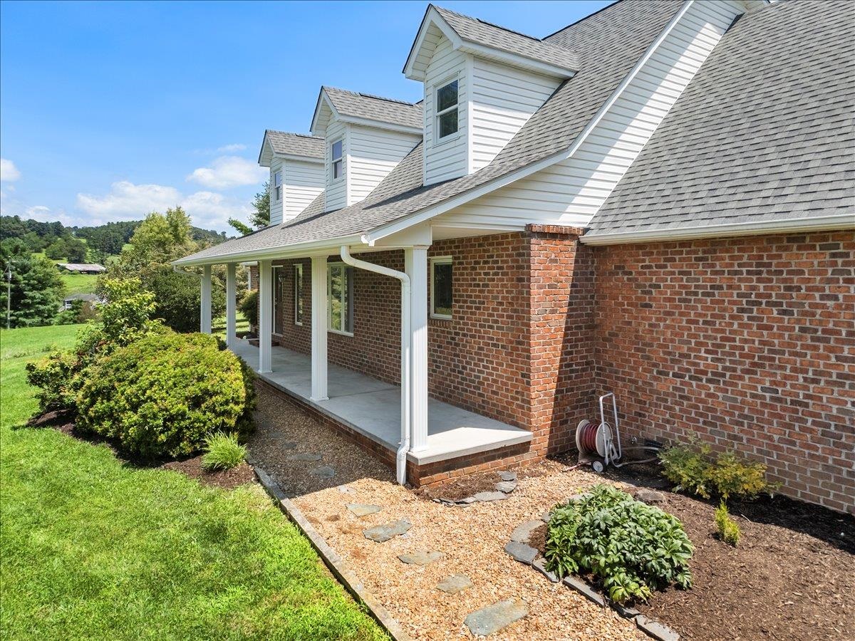 209 Phlegar Hill Road Floyd VA 24091