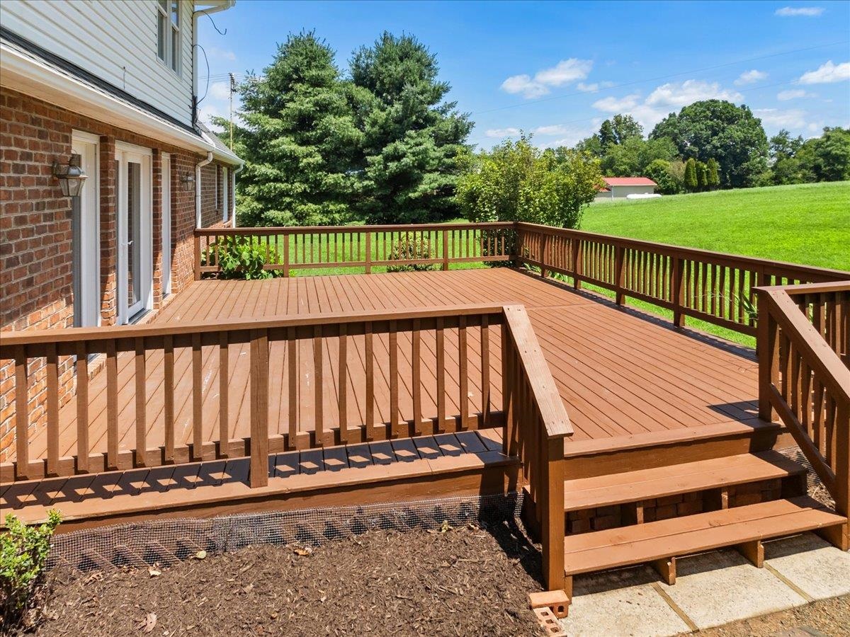 209 Phlegar Hill Road Floyd VA 24091