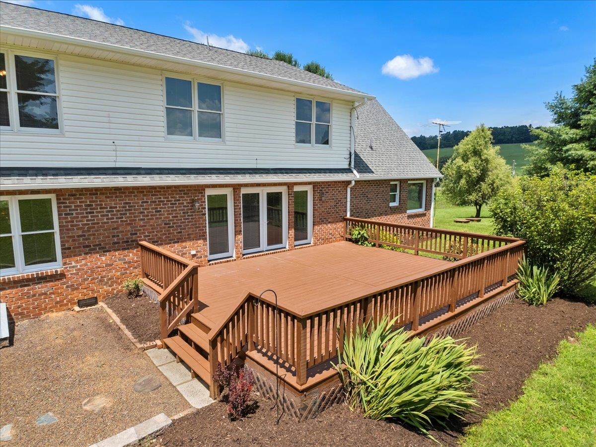 209 Phlegar Hill Road Floyd VA 24091