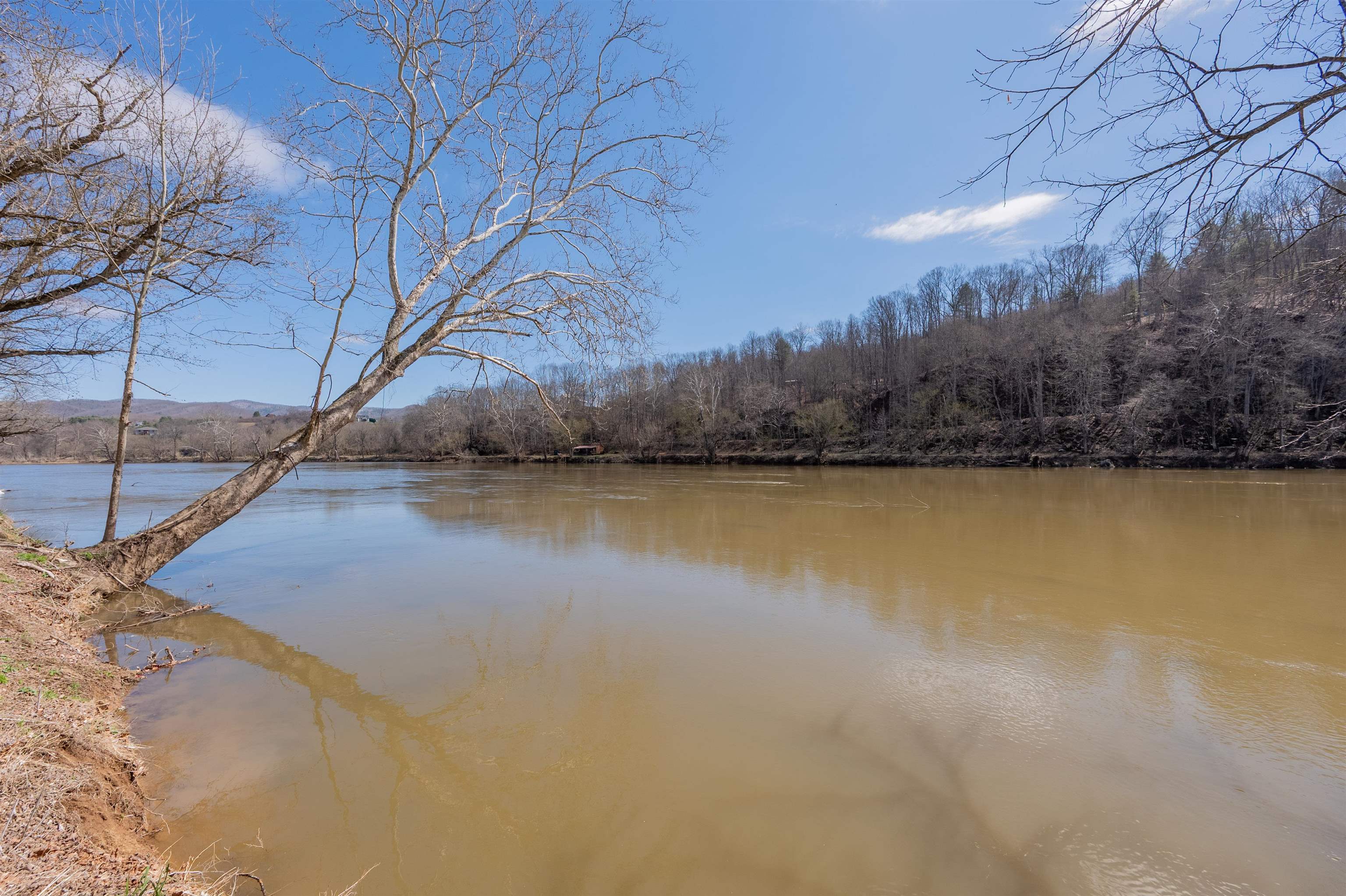 4204 Clarks Ferry Road Draper VA 24324
