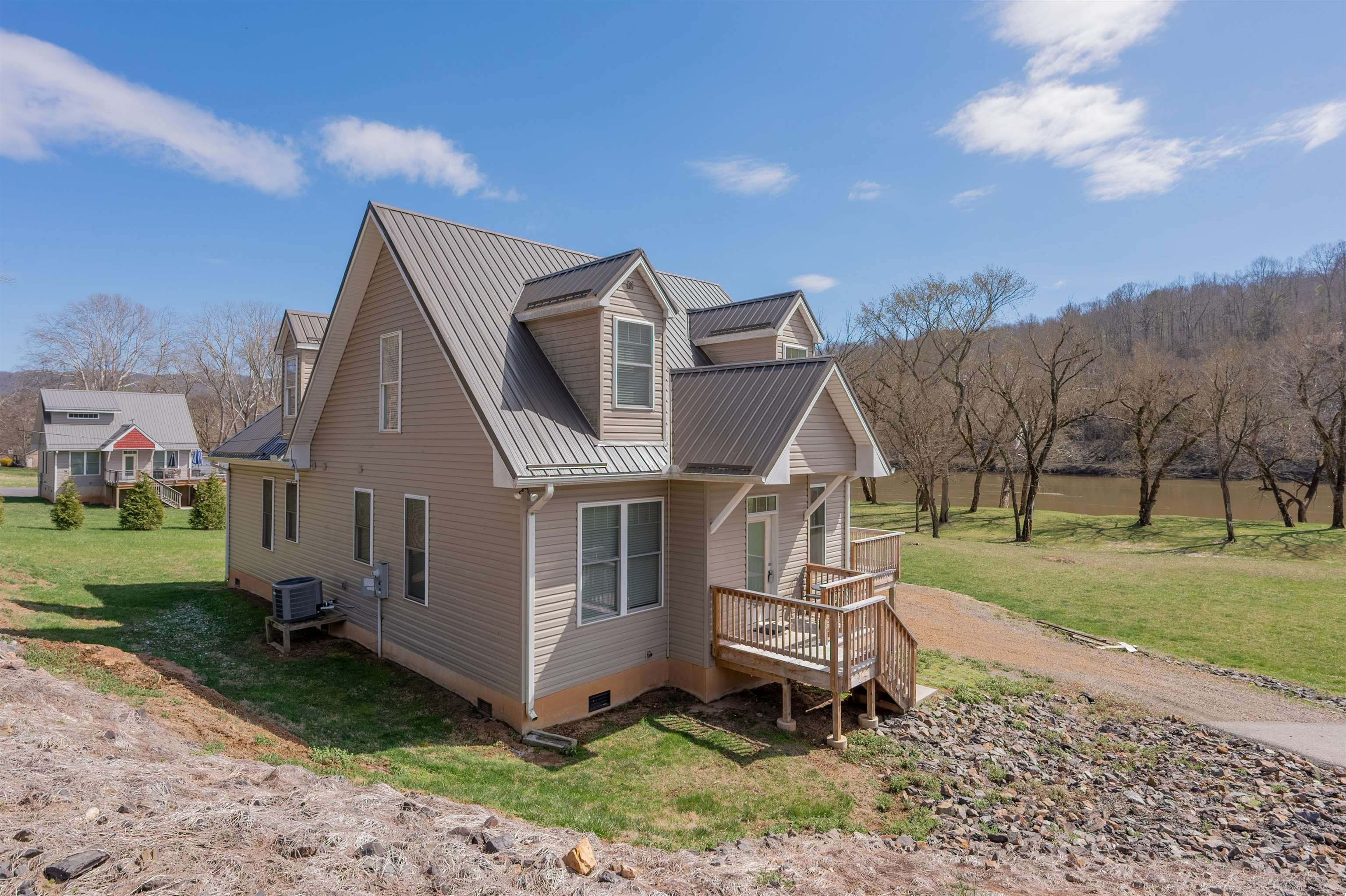 4204 Clarks Ferry Road Draper VA 24324