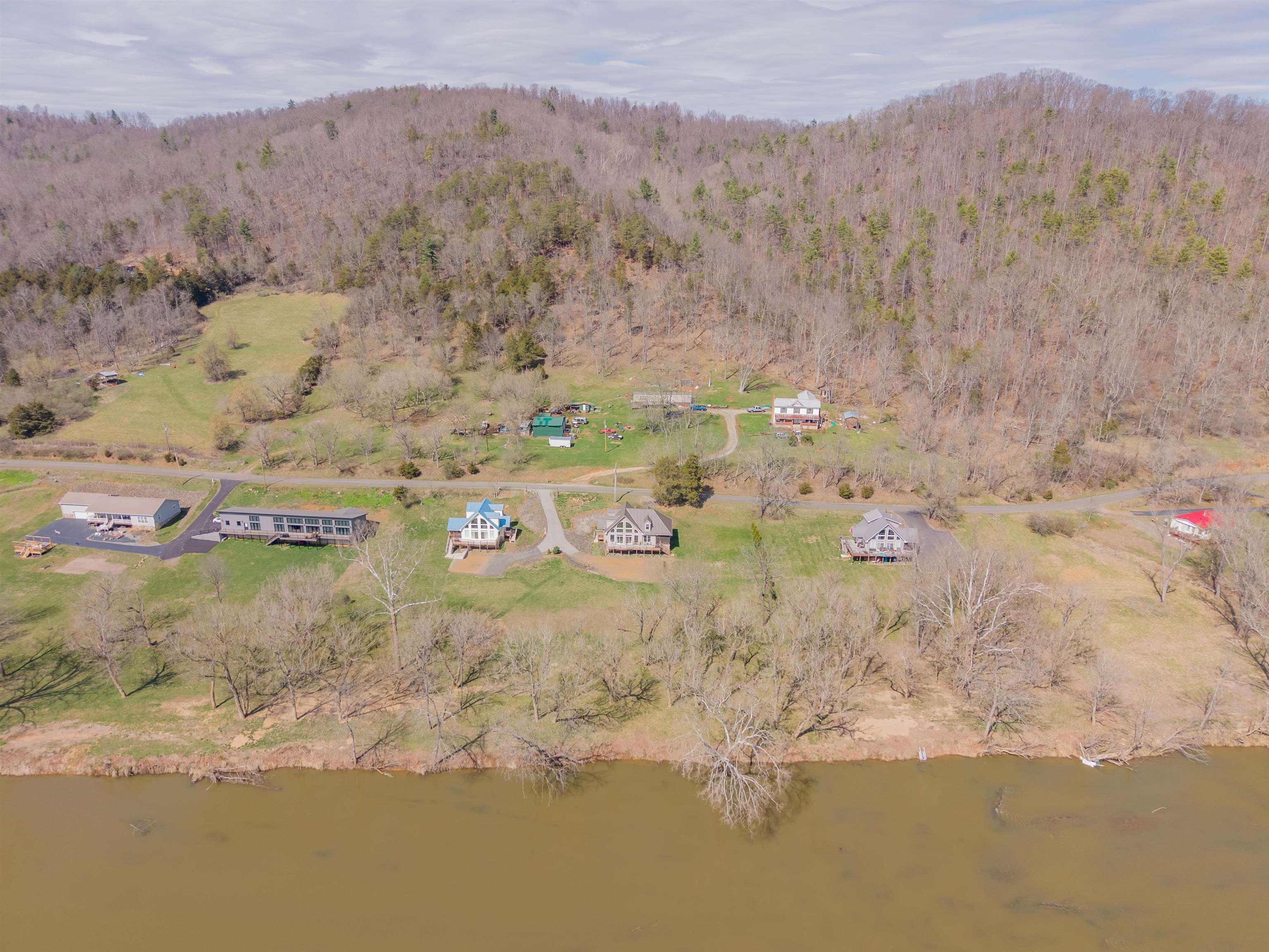4204 Clarks Ferry Road Draper VA 24324
