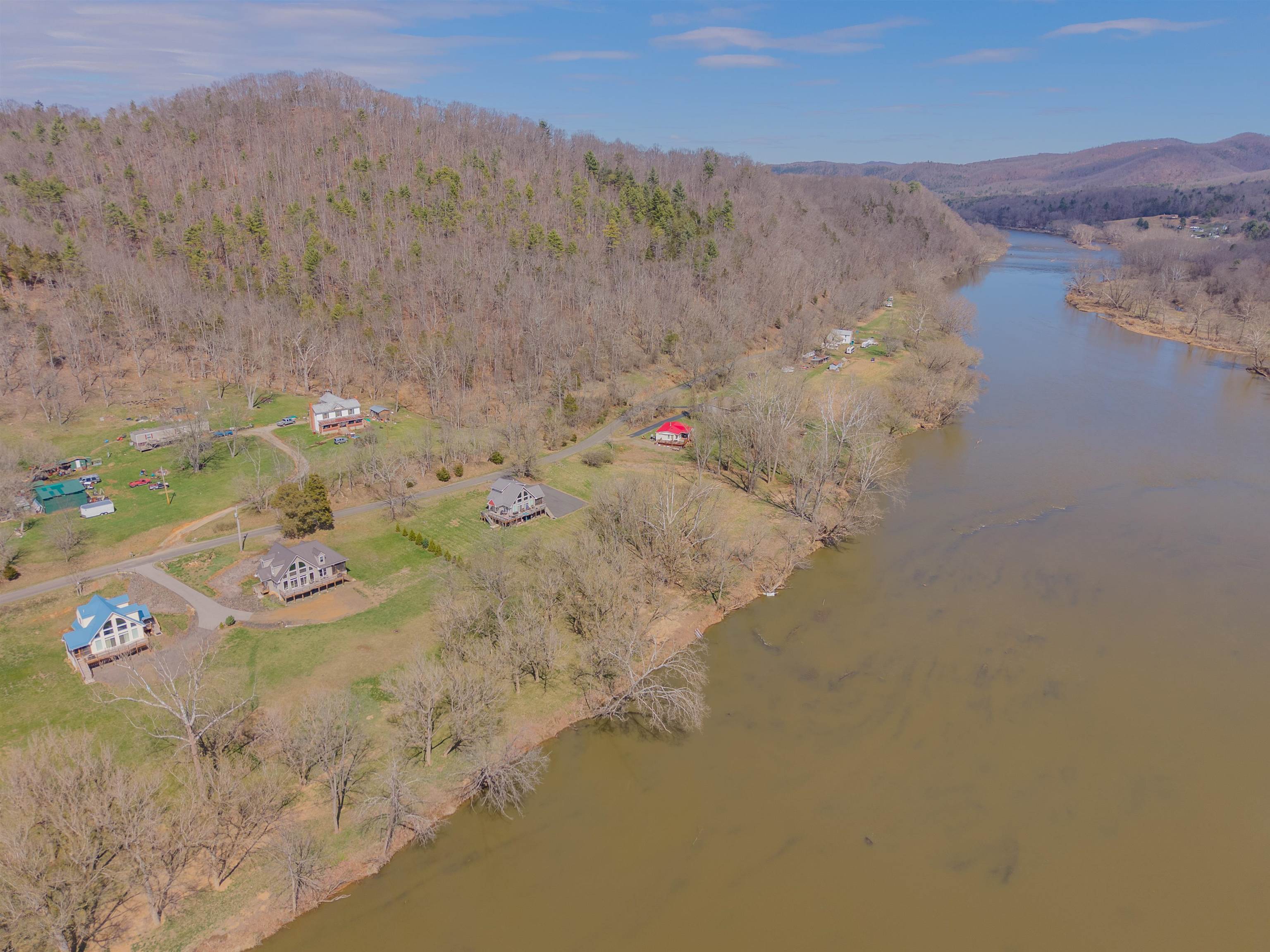 4204 Clarks Ferry Road Draper VA 24324