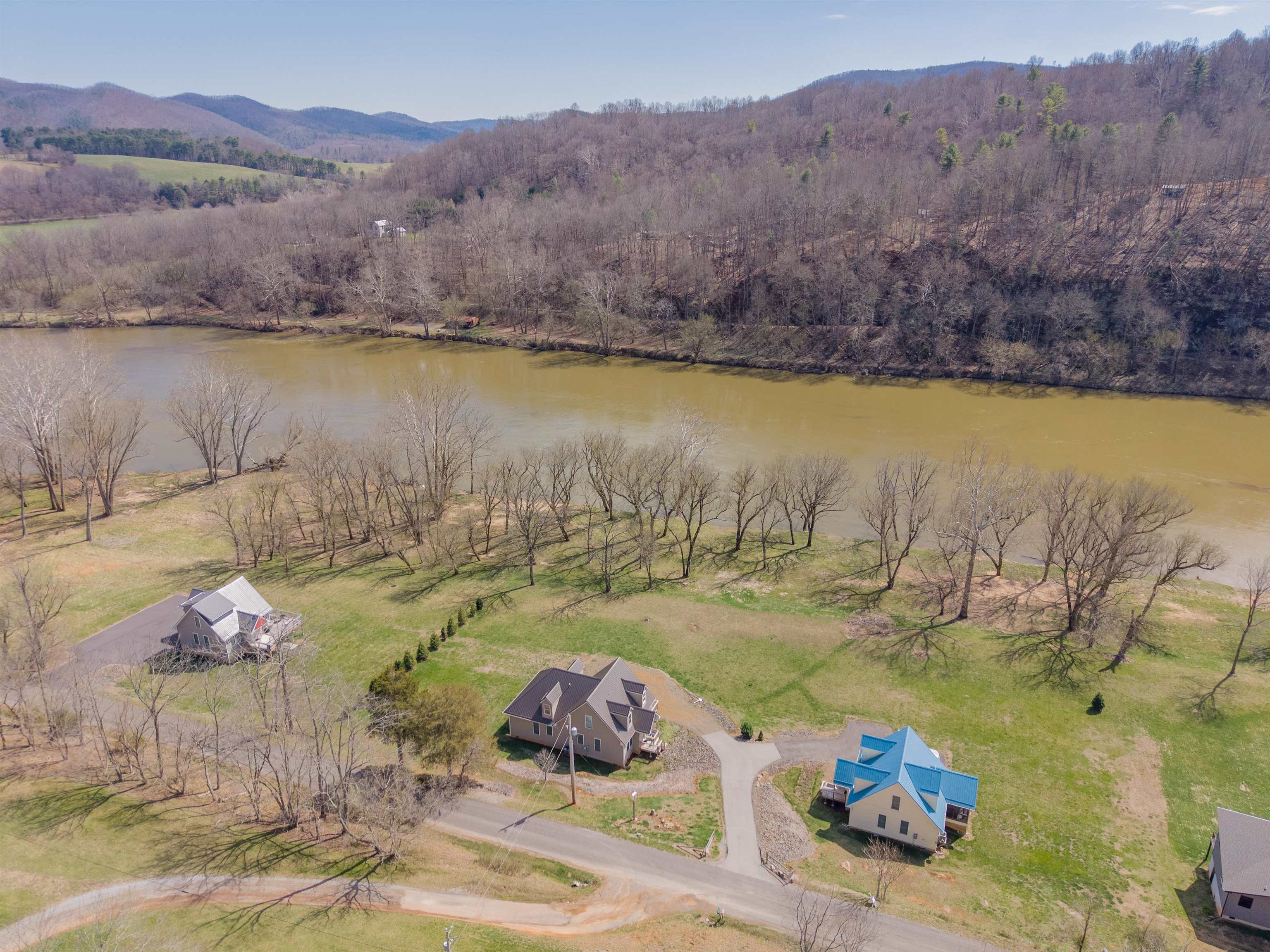 4204 Clarks Ferry Road Draper VA 24324