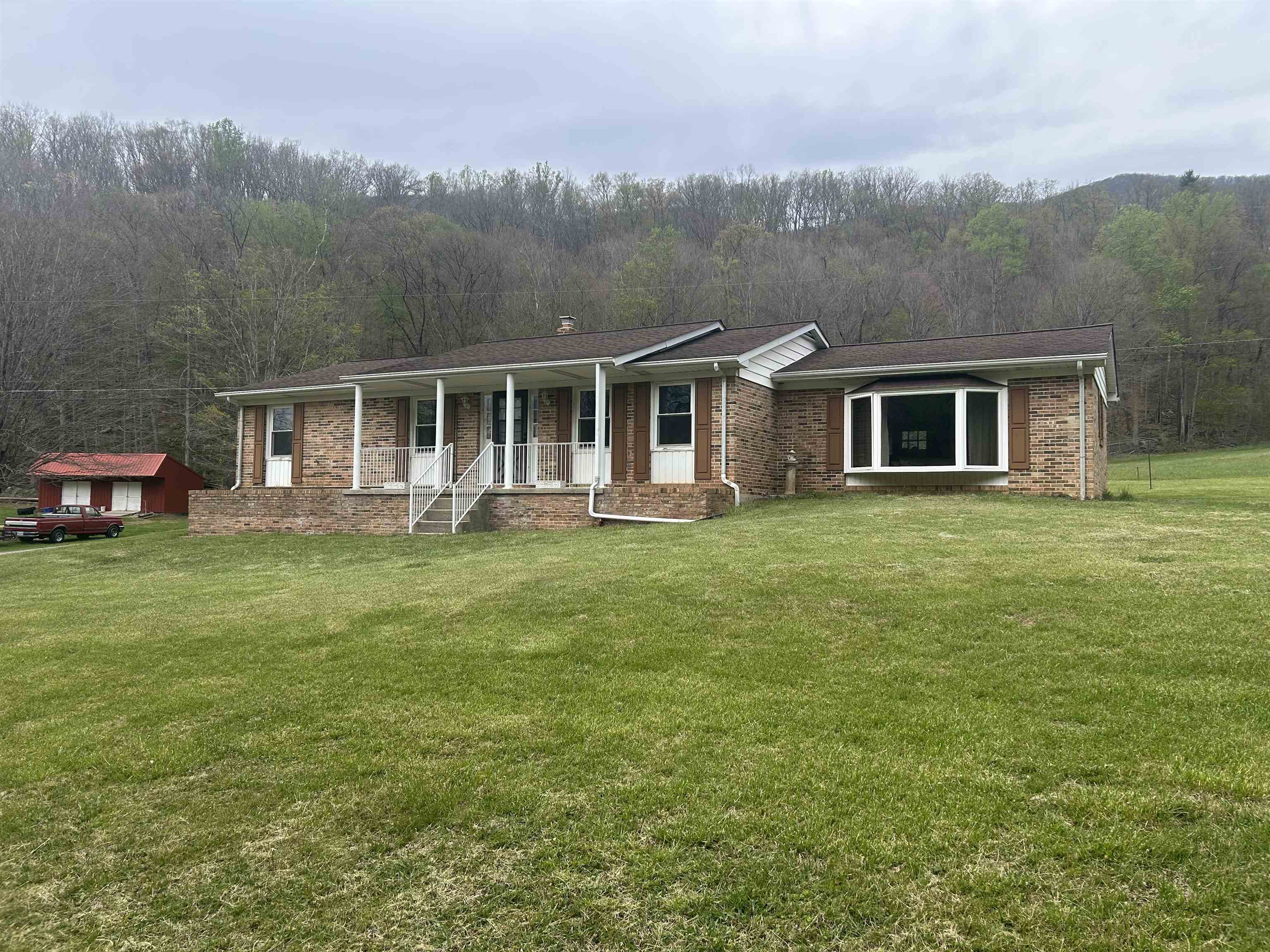1838 Cascade Drive Pembroke VA 24136